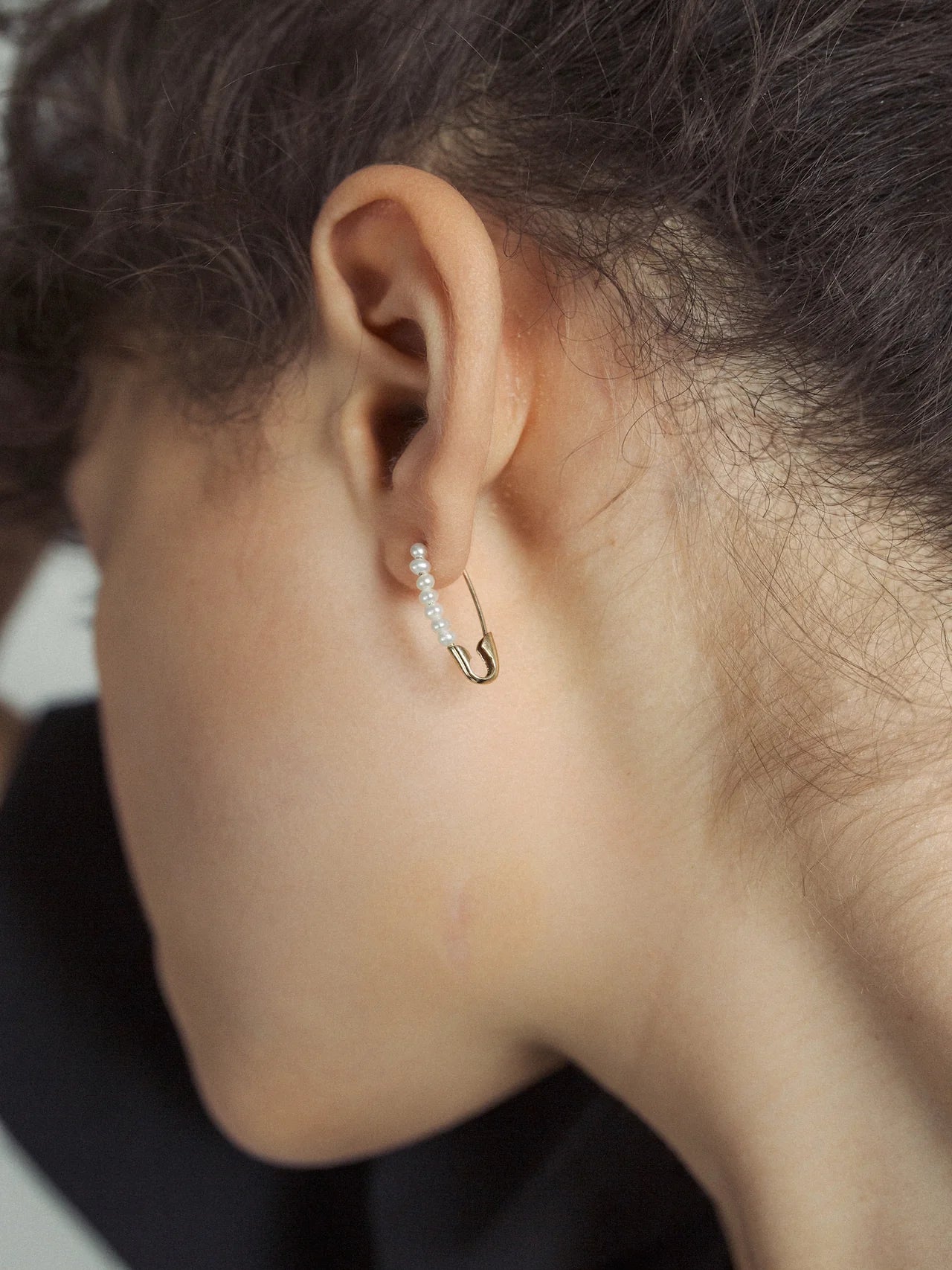 Loren Stewart Single Friendship Seed Pearl Safety Pin Earring 14kt. YG