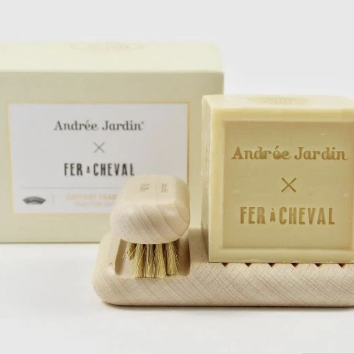 Gift Box with Soap Dish, Nail Brush and 300g Olive Oil Soap - Homebody Denver