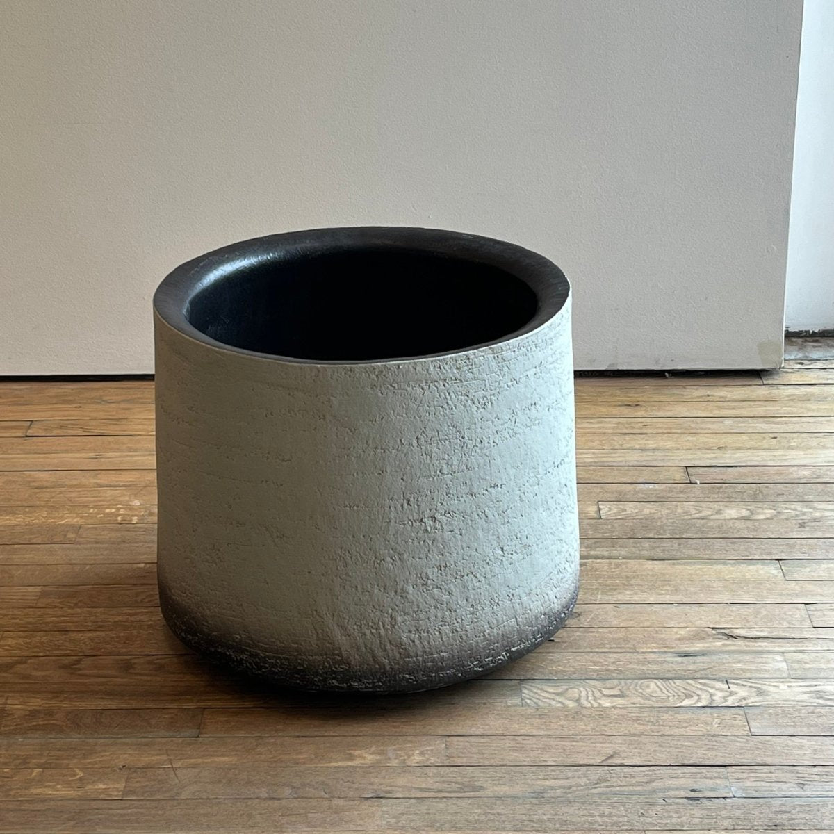 Havana Terracotta Flower Pot 20"top dia. x 22" bottom dia. x 18"high - Homebody Denver