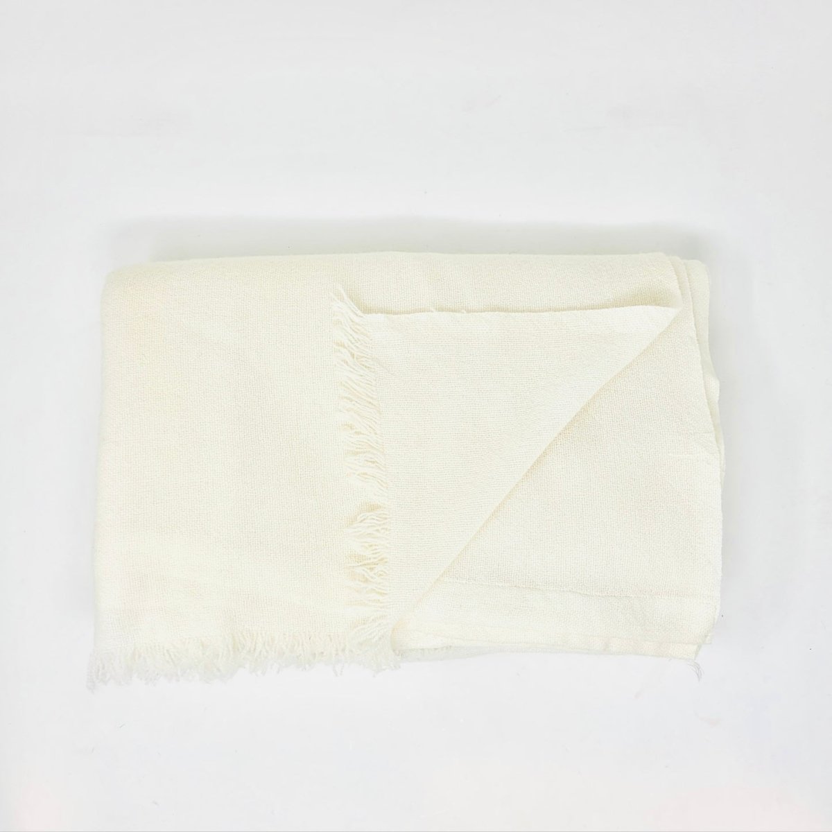 Private 02 04 100% Cashmere Scarf, Model 710 - Homebody Denver