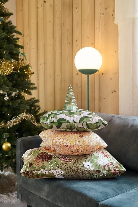 Bouquet Sauvage Pixels Outdoor Pillows with Insert 17" x 17"
