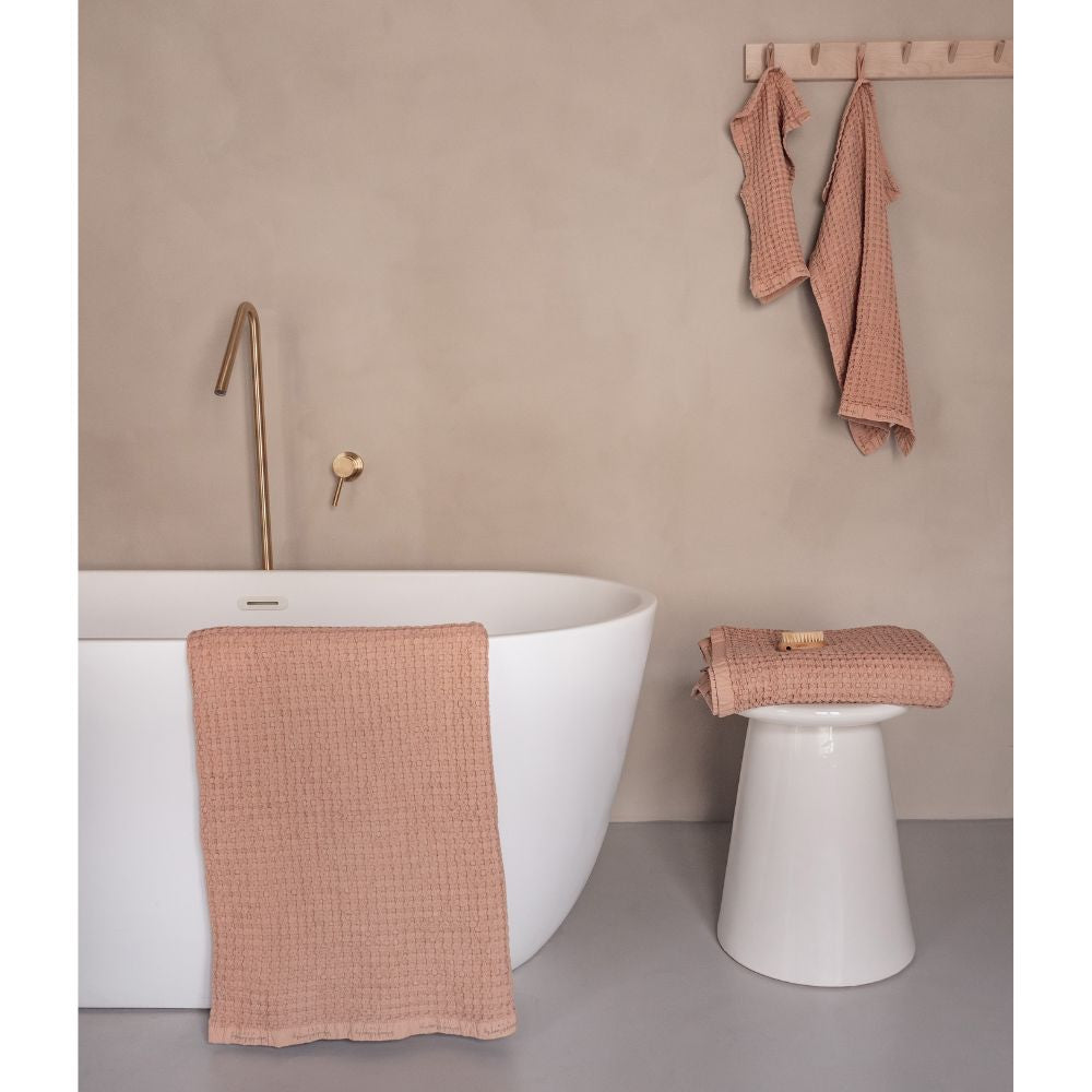 Mireille 2 Honeycomb Bath Towel 20" x 28"