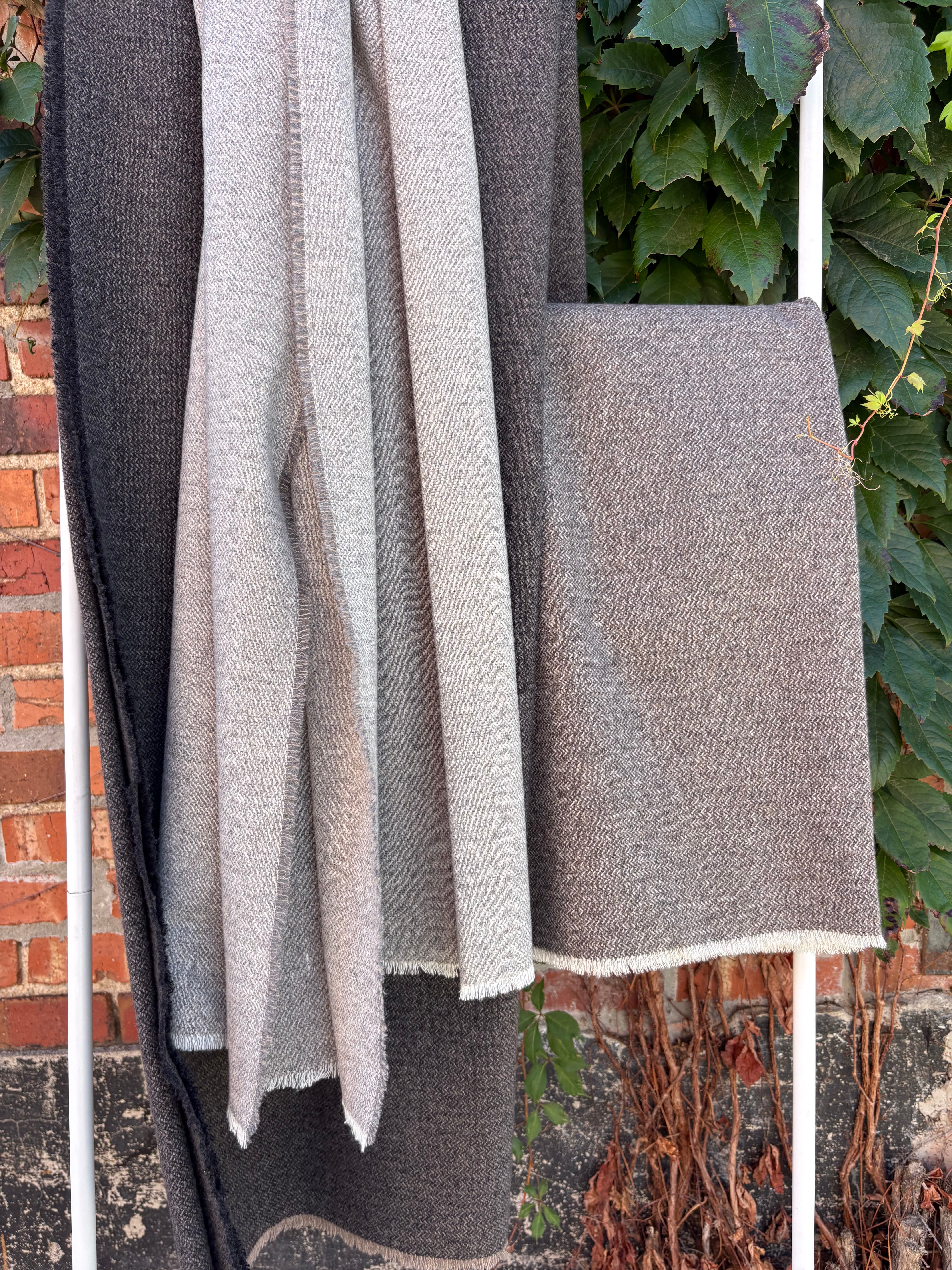Spina Throw with Fringe