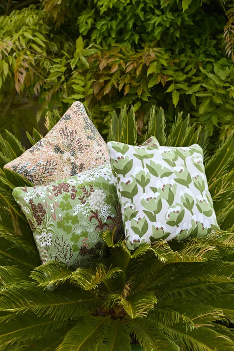 Bouquet Sauvage Pixels Outdoor Pillows with Insert 17" x 17"