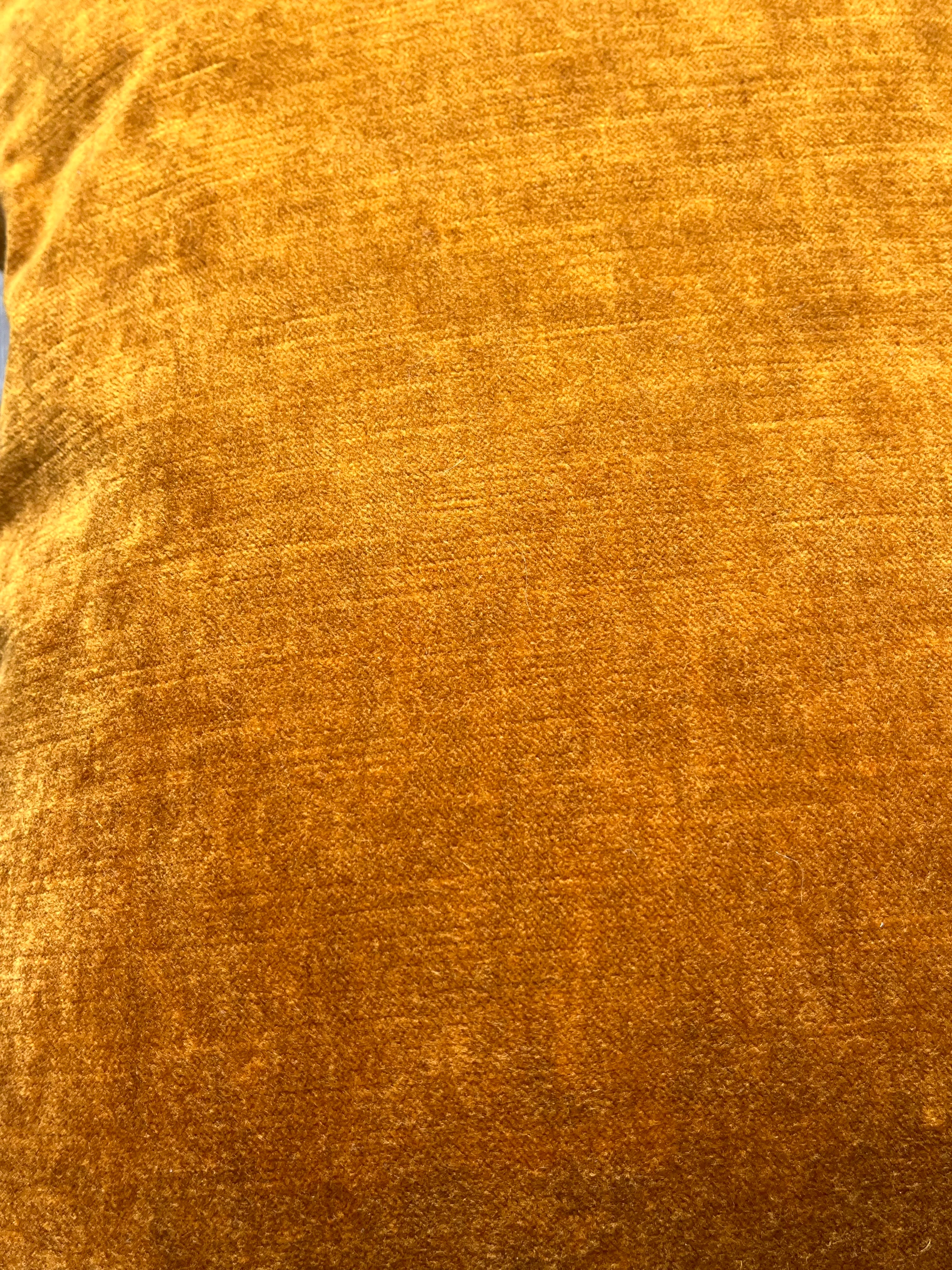 Maison de Vacances Cushion Vice Versa Royal Velvet 20" x 20"