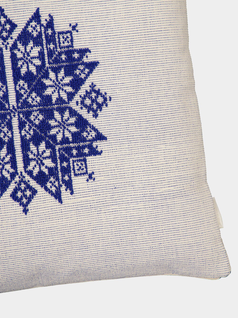 AUGUSTA COTTON & LINEN HANDMADE CUSHION