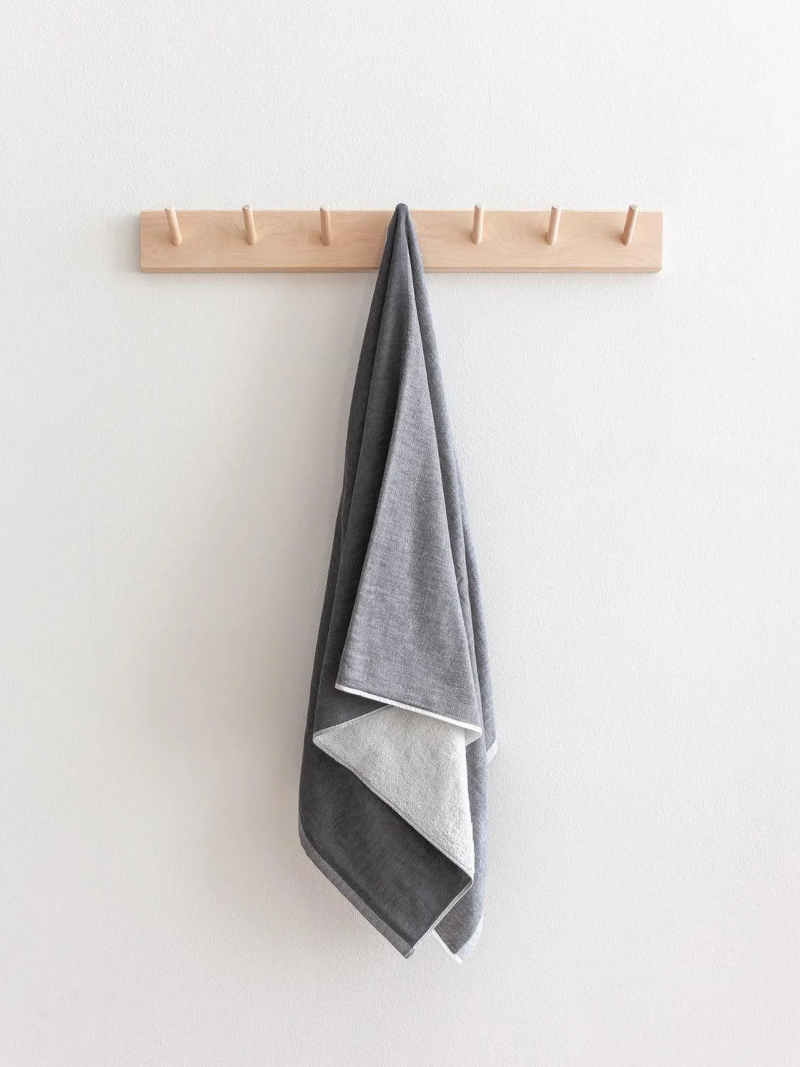 Two-Tone Chambray Hand Towel Medium