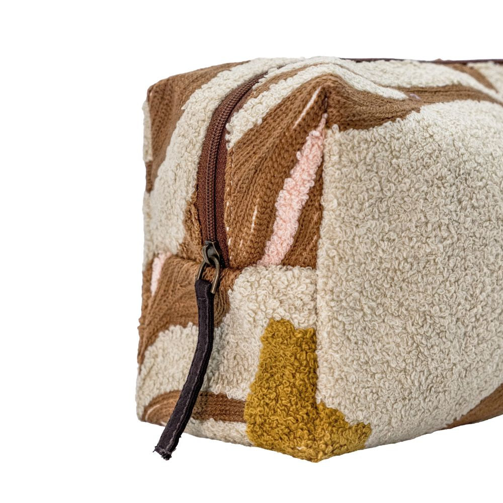 Clark Medium Toiletry Bag
