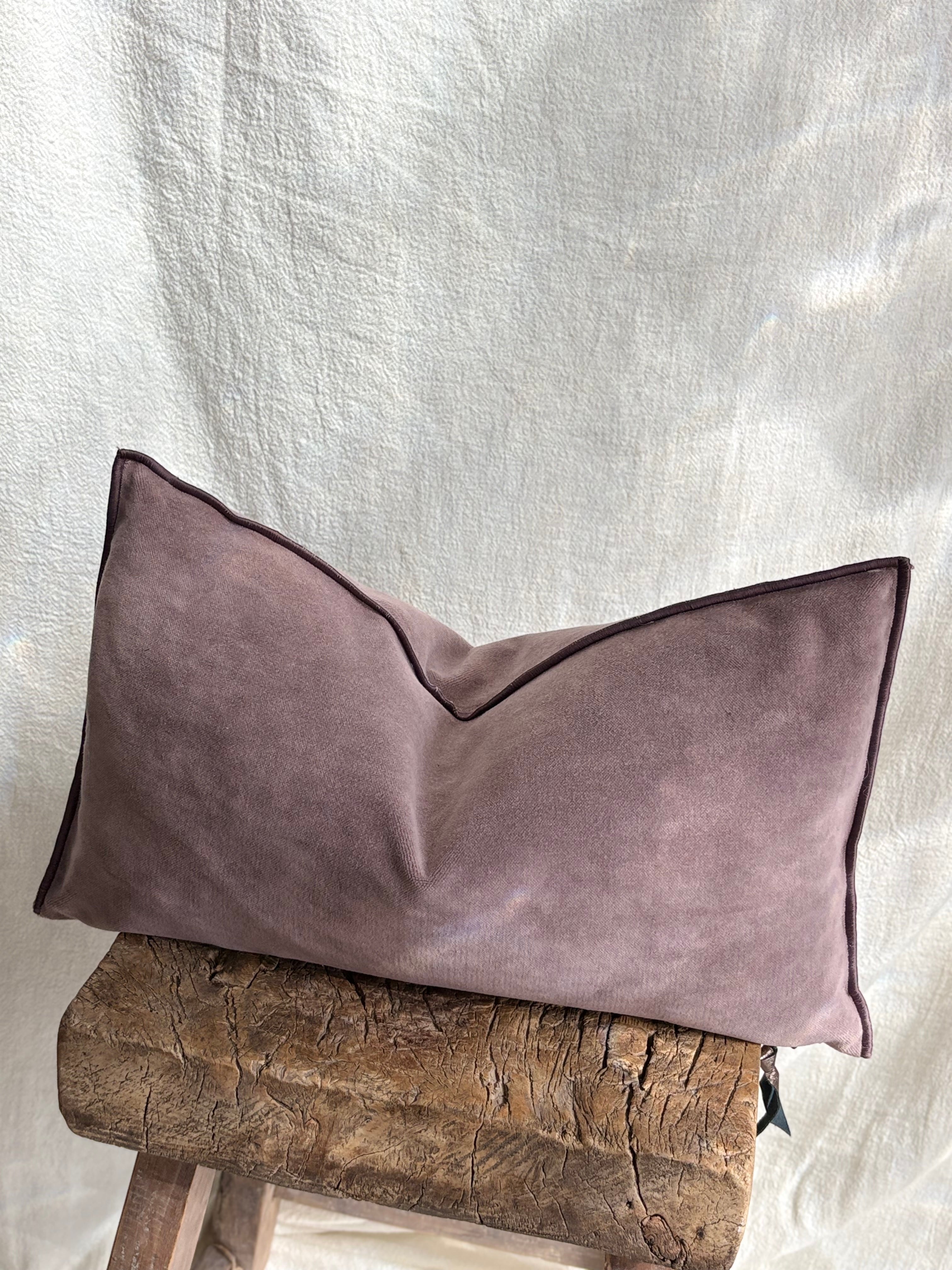 Maison de Vacances Cushion Vice Versa Vintage Velvet 12" x 20"