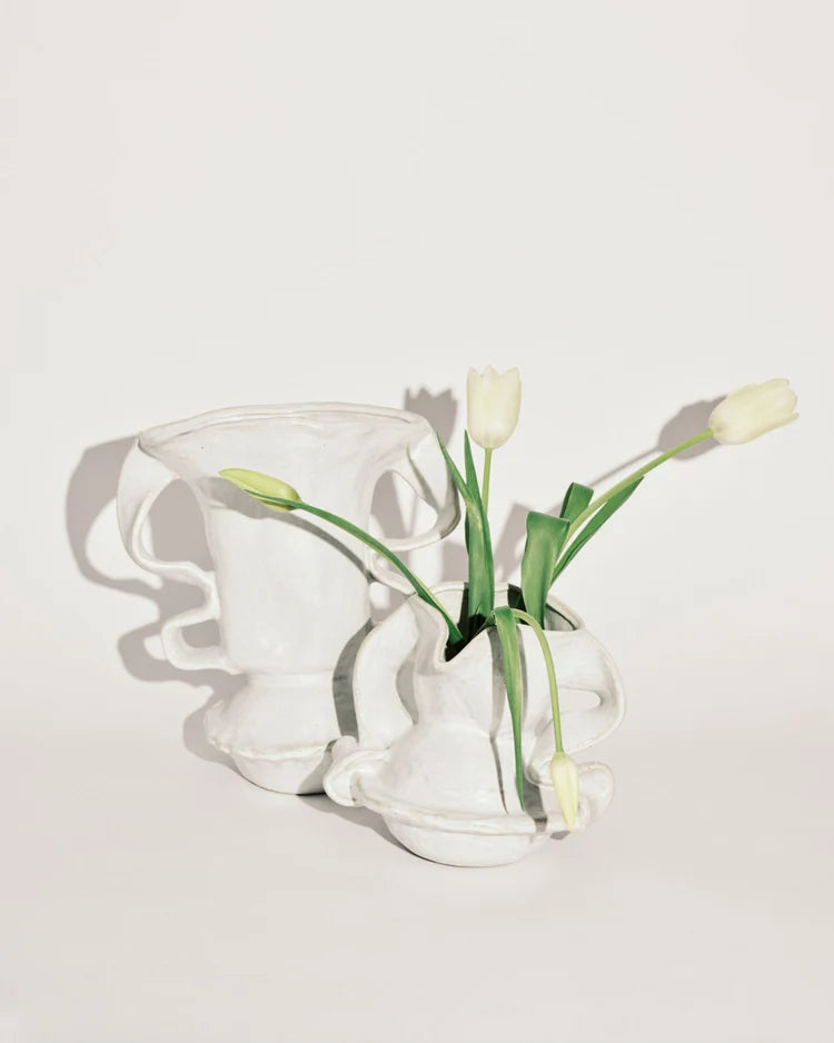 Vase 02 White Rosie