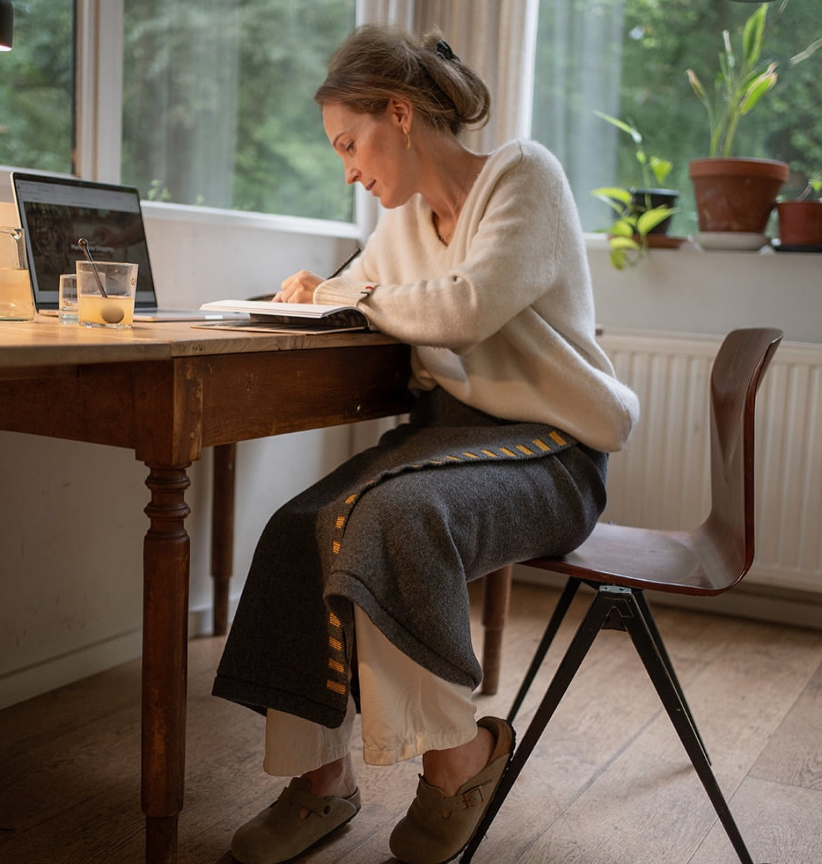 Mataluu Blanket Wrap with a Leather Bound Magnetic Closure