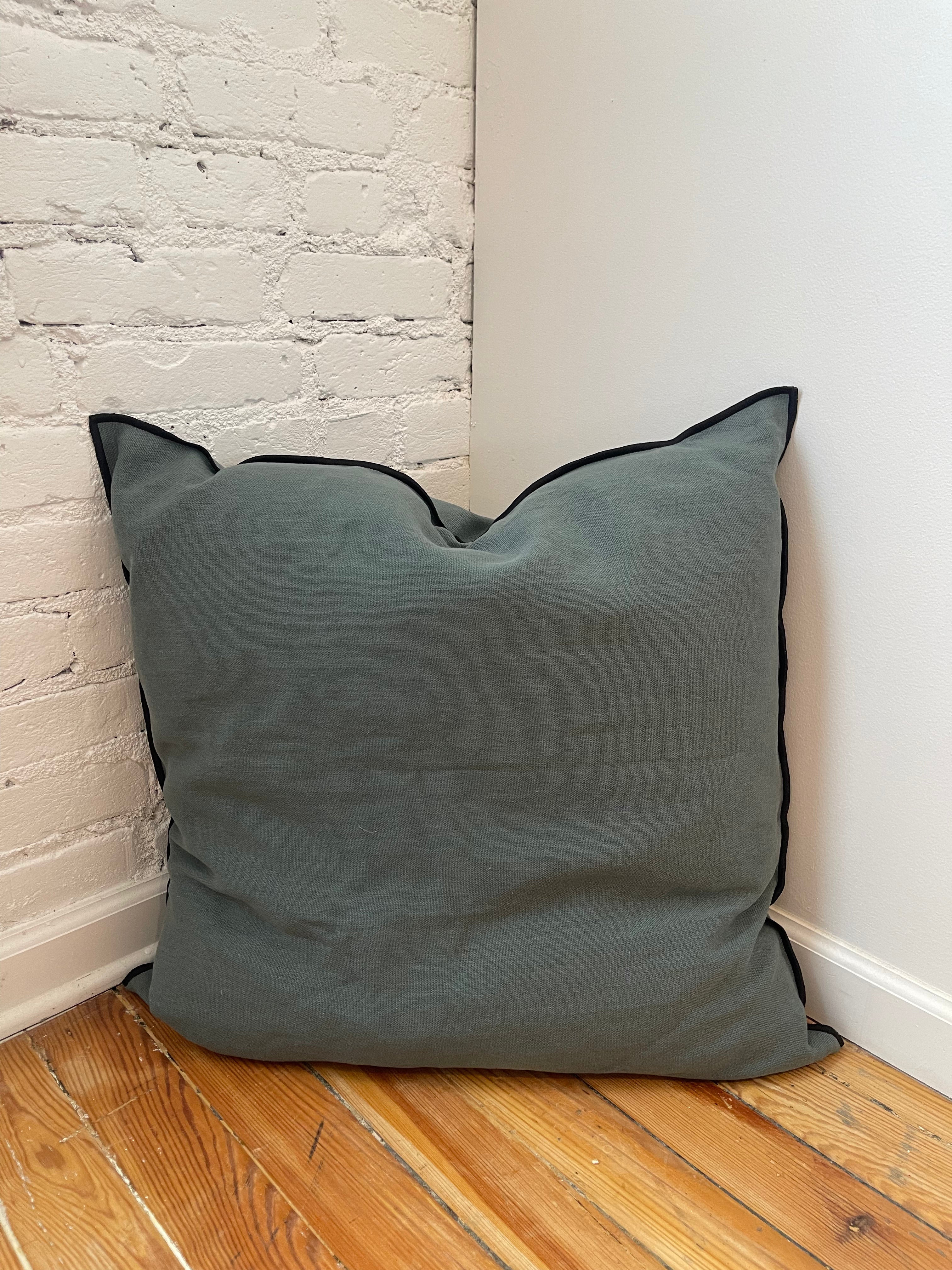 Maison de Vacances Cushion Vice Versa Black Line Stone Washed Linen 26" x 26"