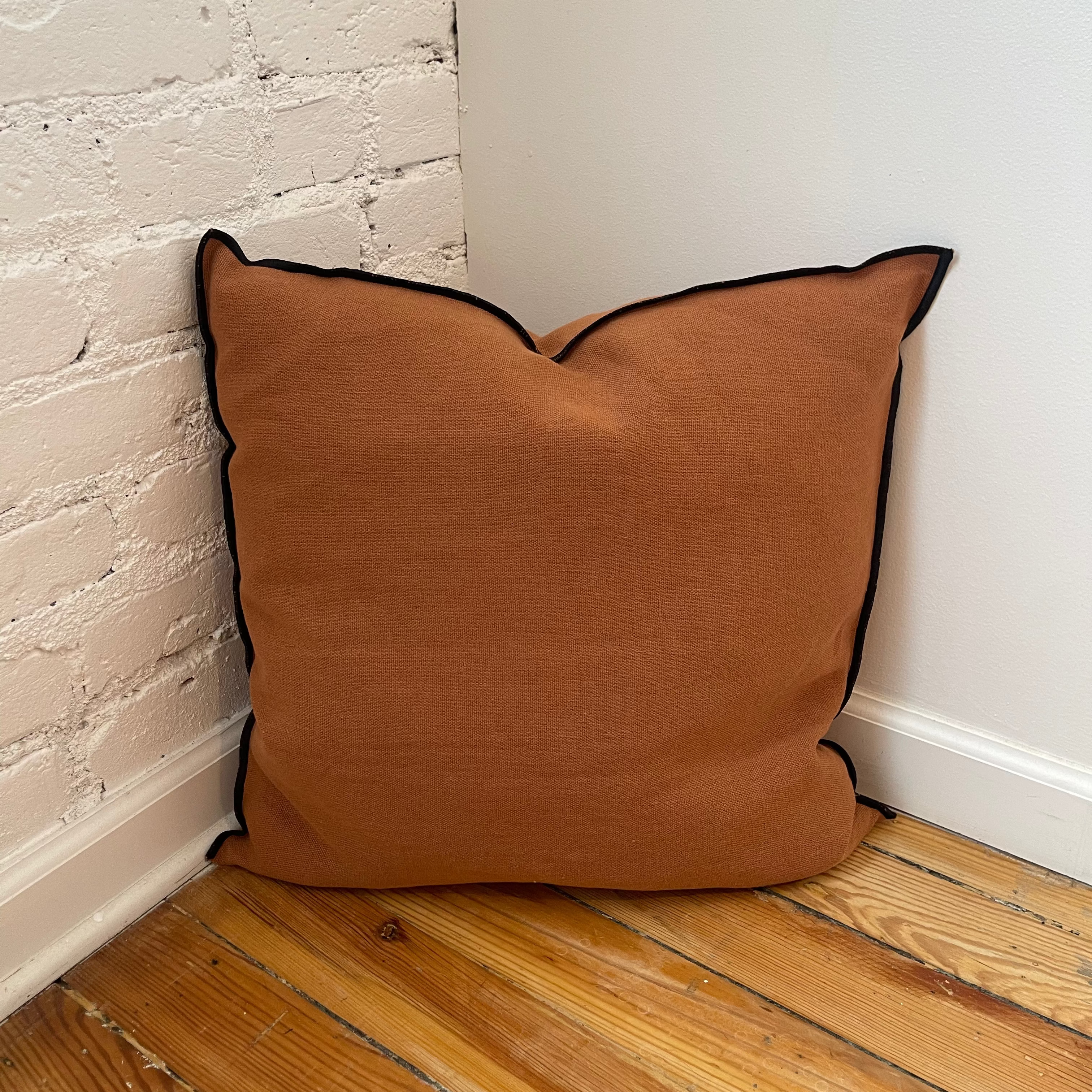 Maison de Vacances Cushion Vice Versa Black Line Stone Washed Linen  20" x 20"