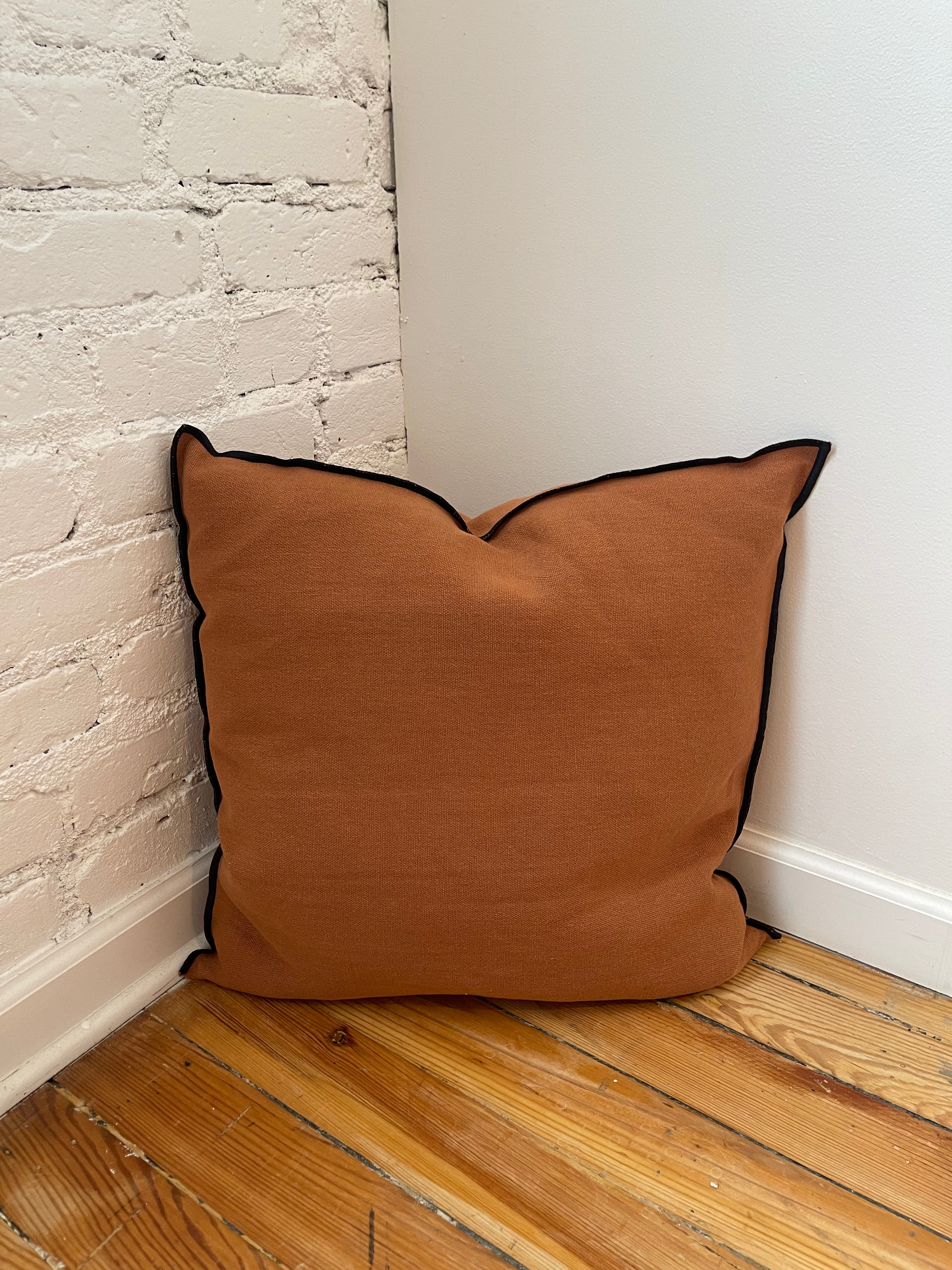 Maison de Vacances Cushion Vice Versa Black Line Stone Washed Linen  20" x 20"