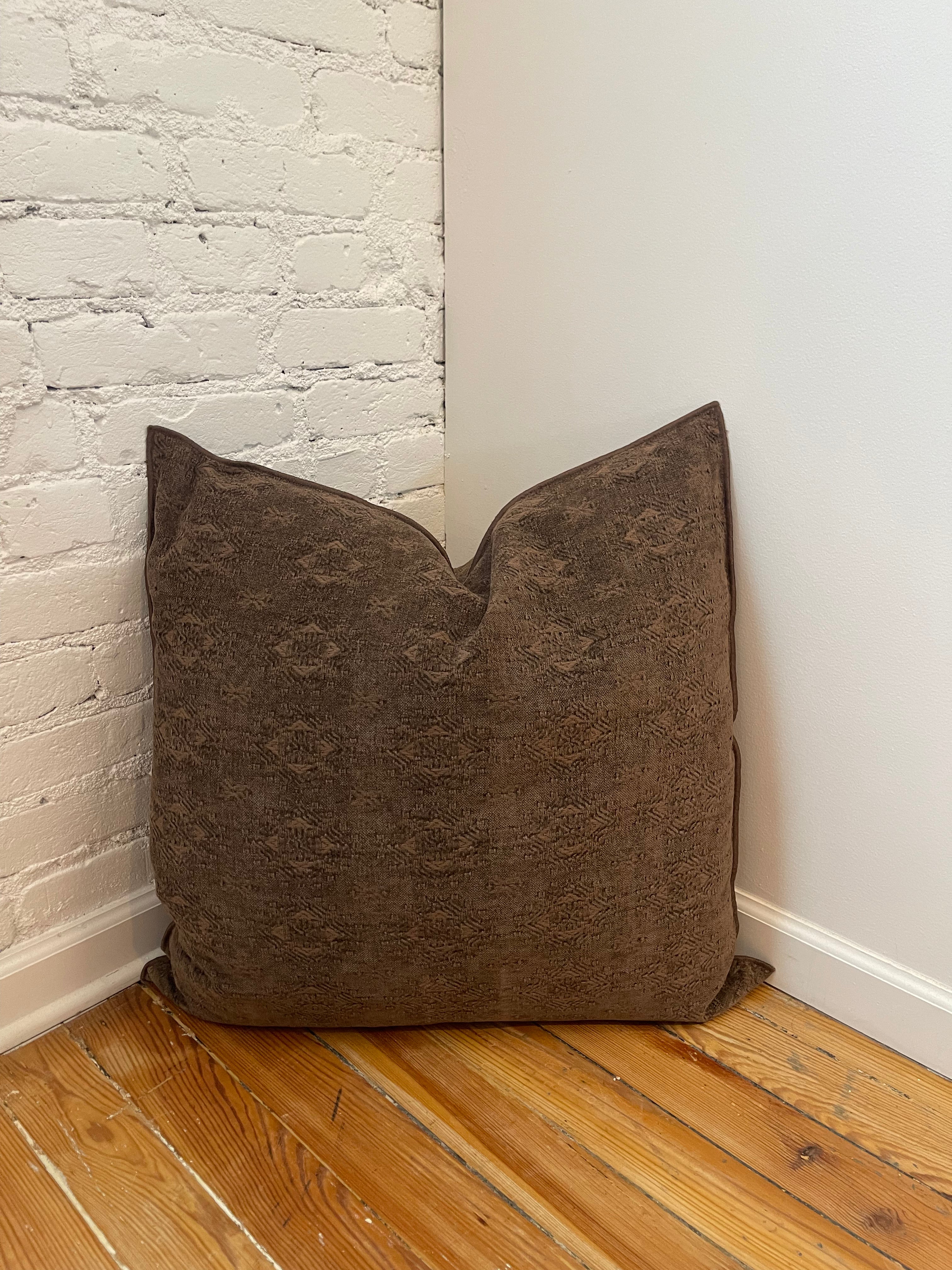 Maison de Vacances Cushion Vice Versa Stone Washed Jacquard Kilim 26" x 26"