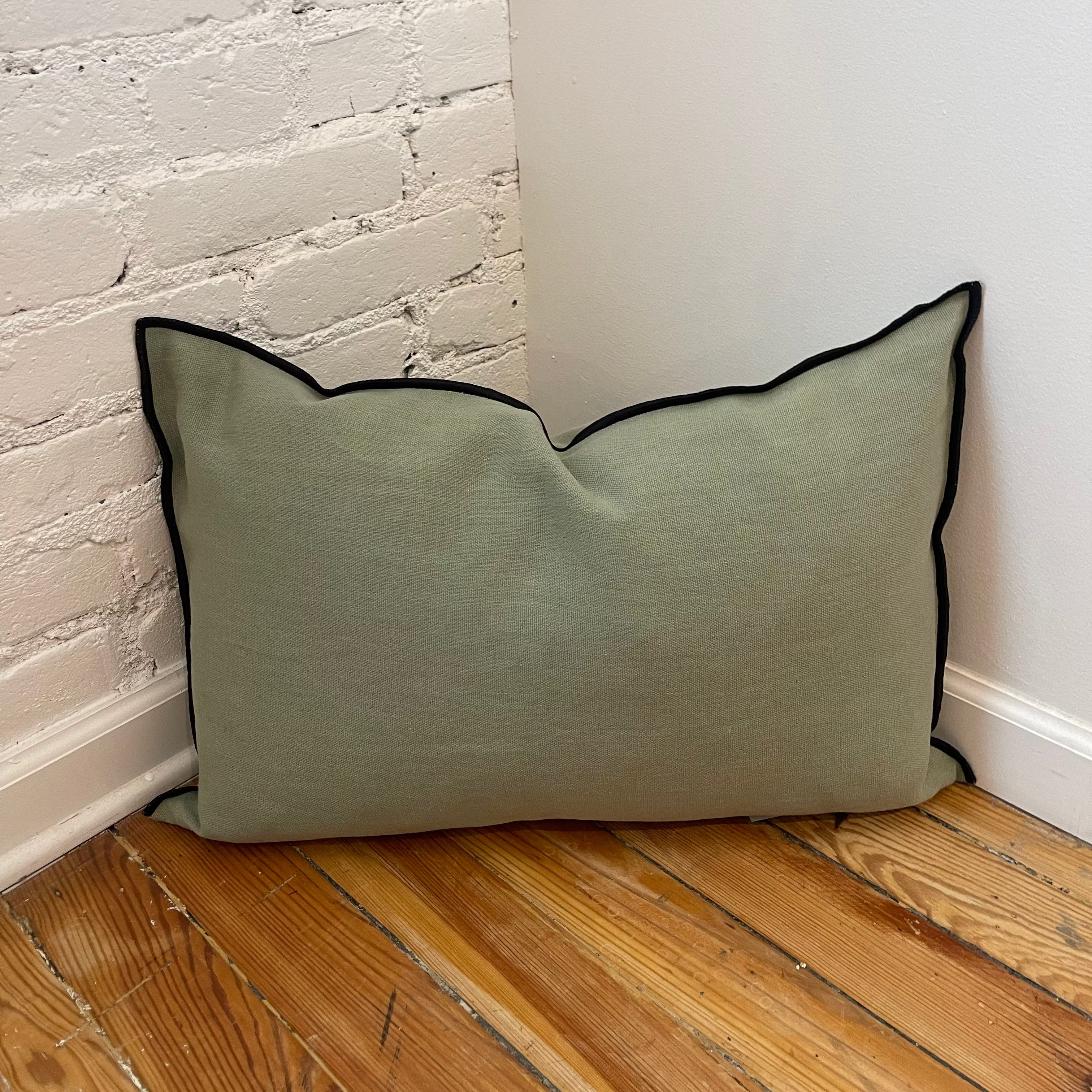 Maison de Vacances Cushion Vice Versa Black Line Stone Washed Linen 16" x 24"
