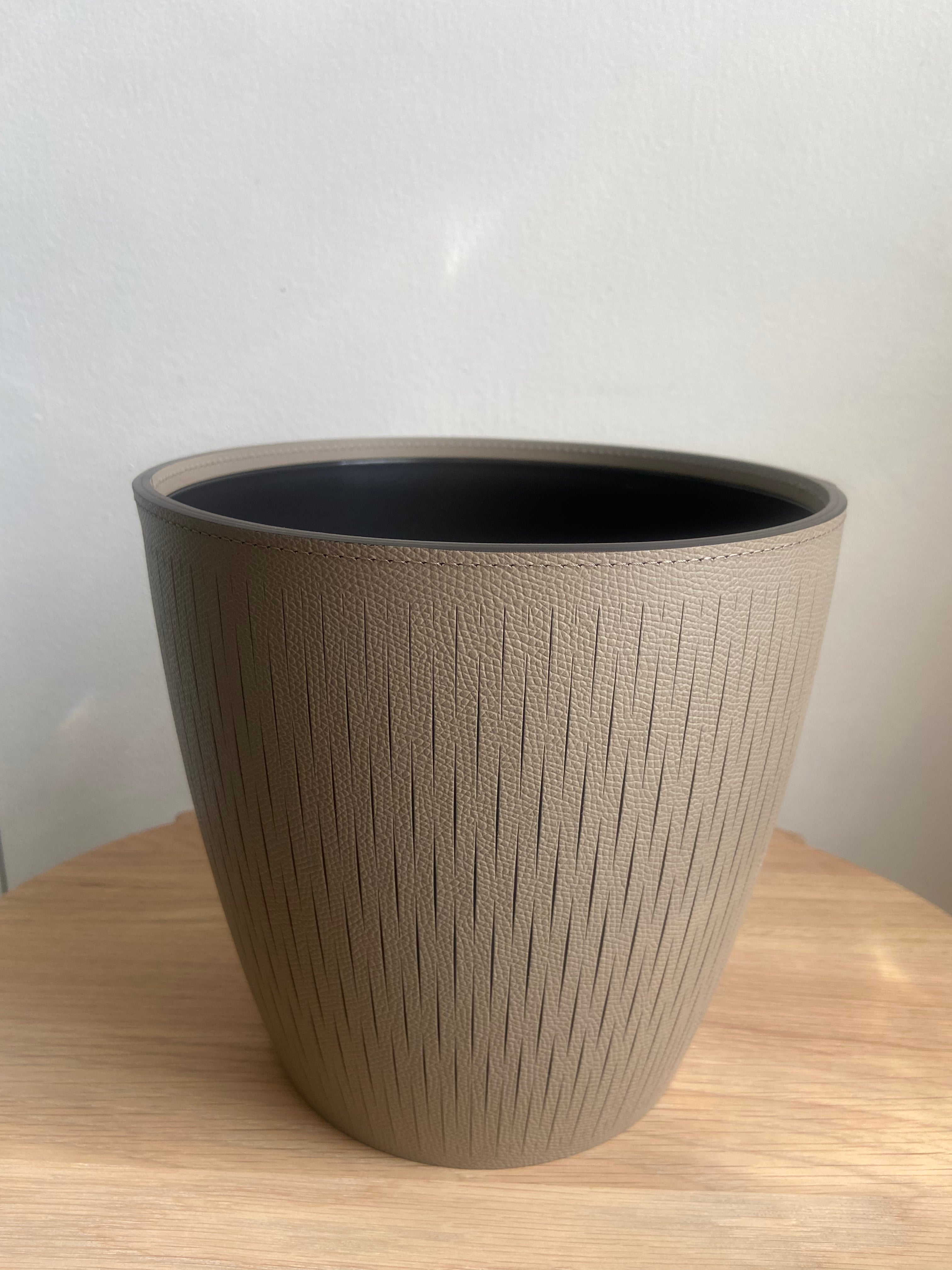 Silvy Flower Pot Malaga M
