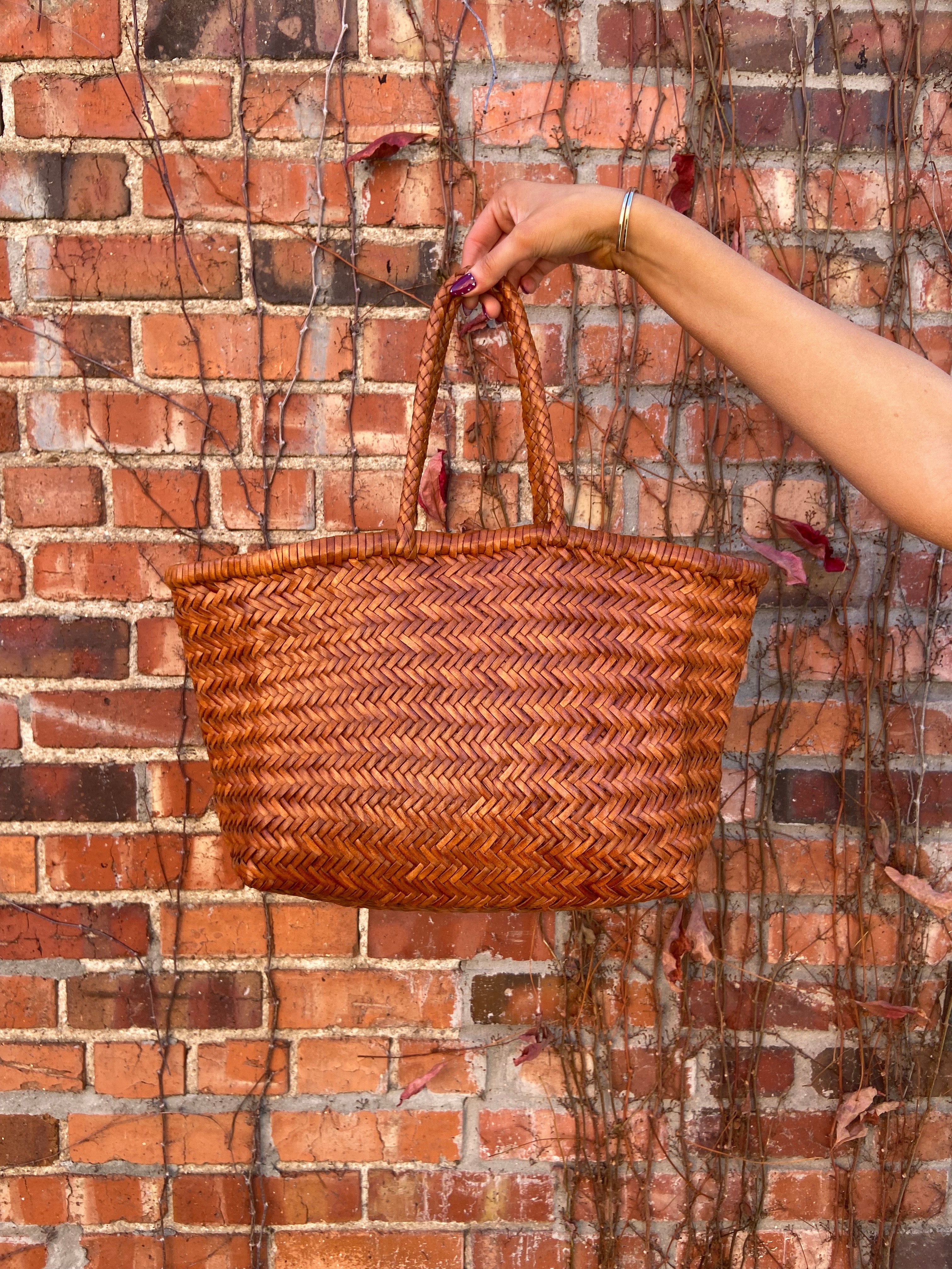 Dragon Diffusion Bamboo Triple Jump Woven Leather Big Bag with Cloth Liner