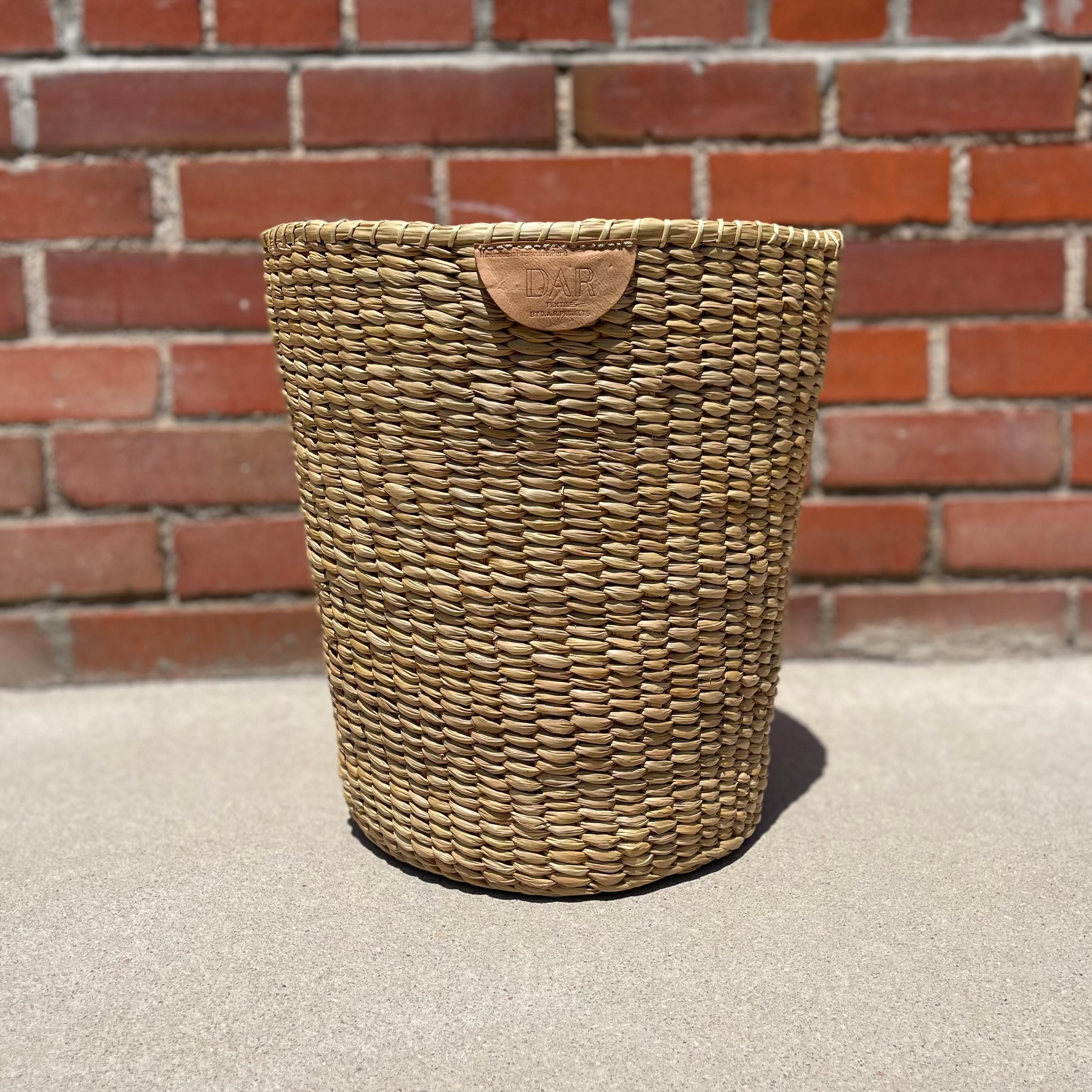 Large Handwoven Totora Basket (Perú) 13.5"d. x 13"h.