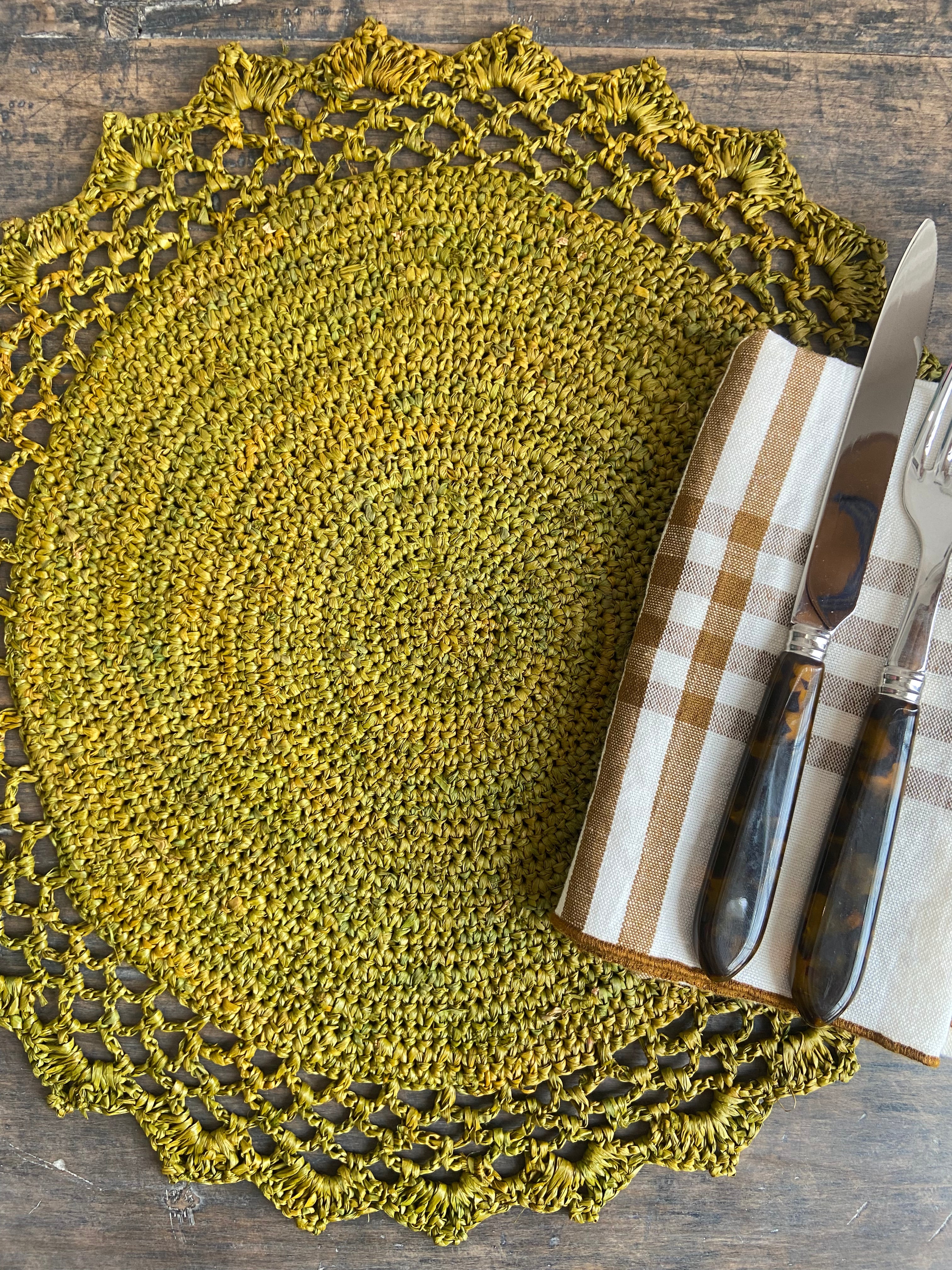 Calais Round Raffia Placemat