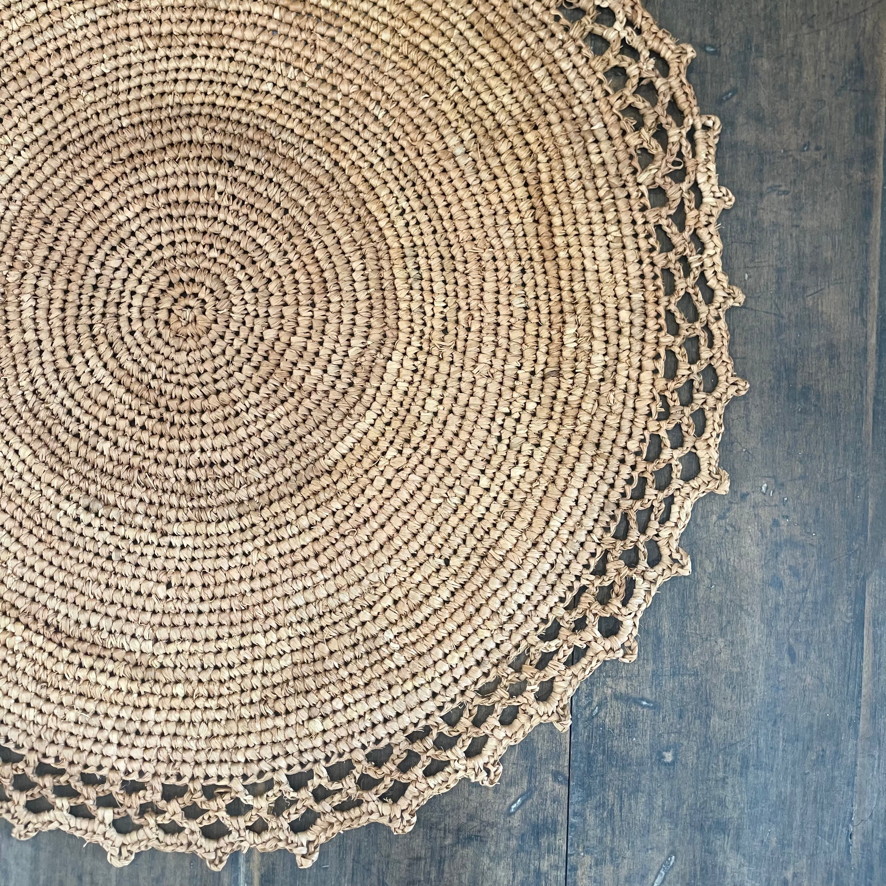 Calais Round Raffia Placemat