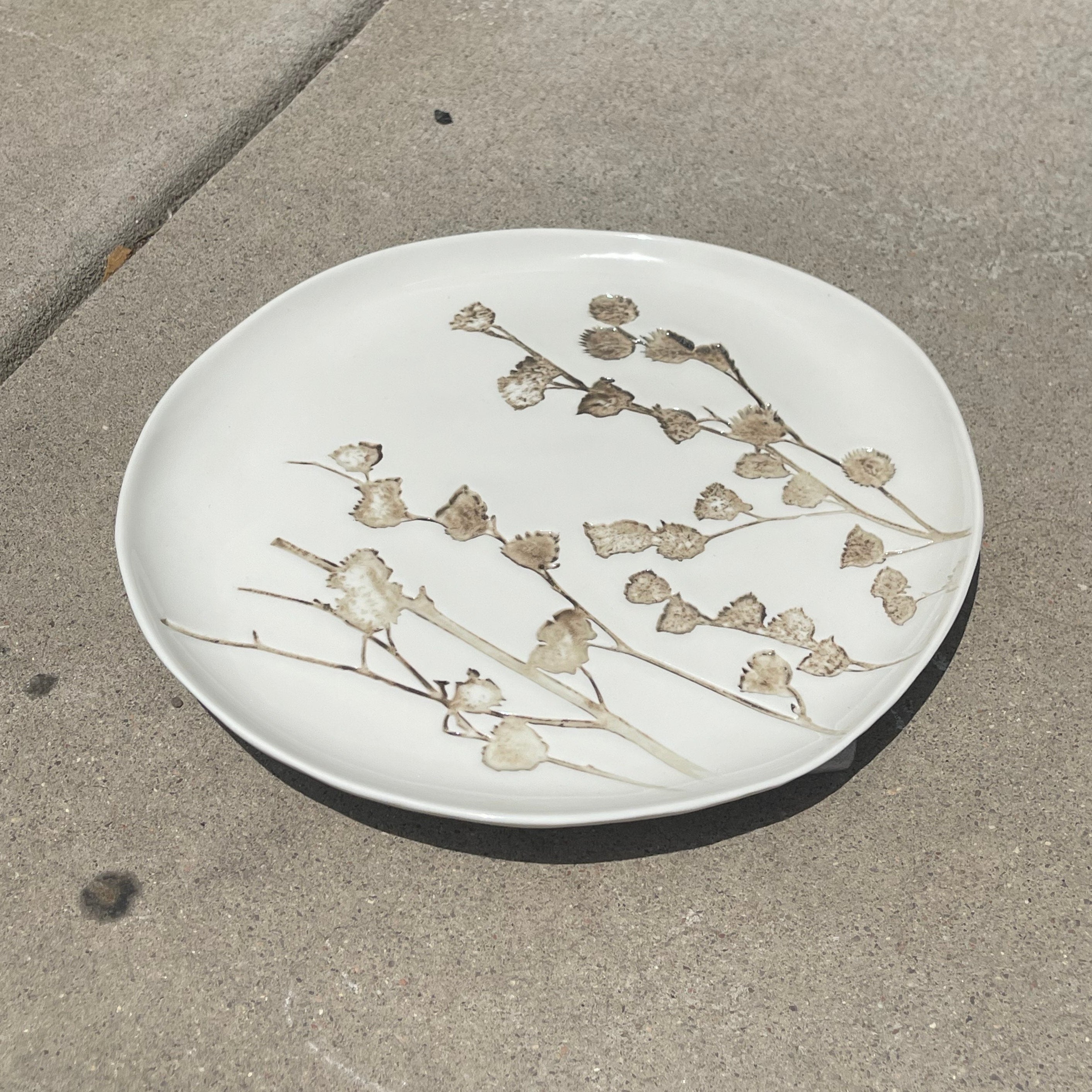 Flat Porcelain Plate Twiggy, White with Brown 12.20dia.