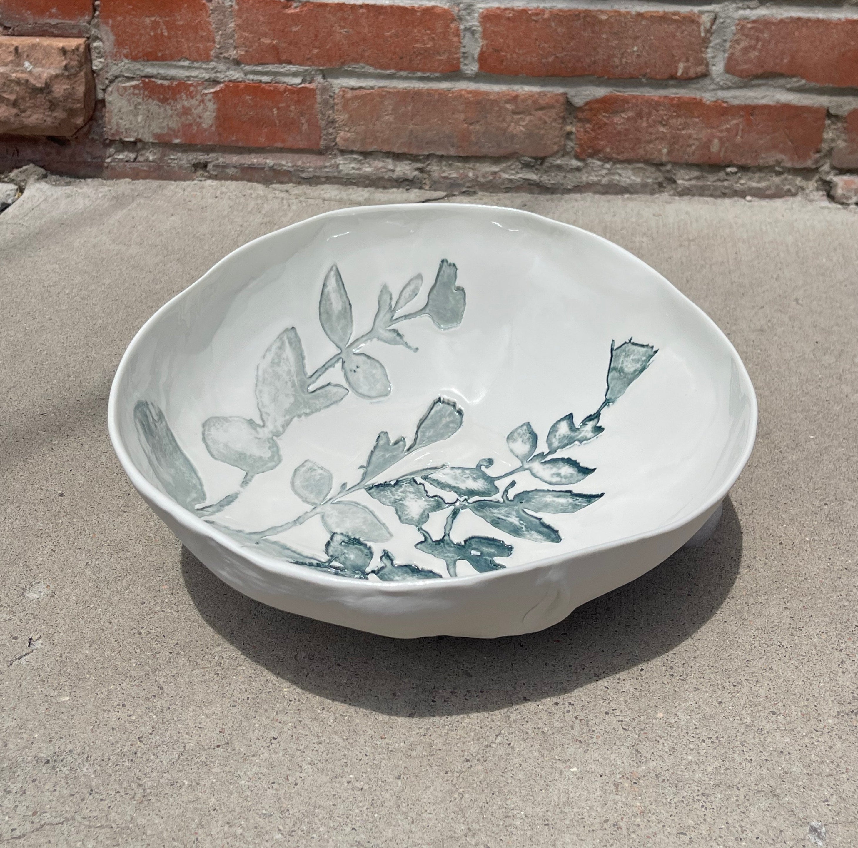 Porcelain Bowl Giardino, Green 12"d. x 4"h.