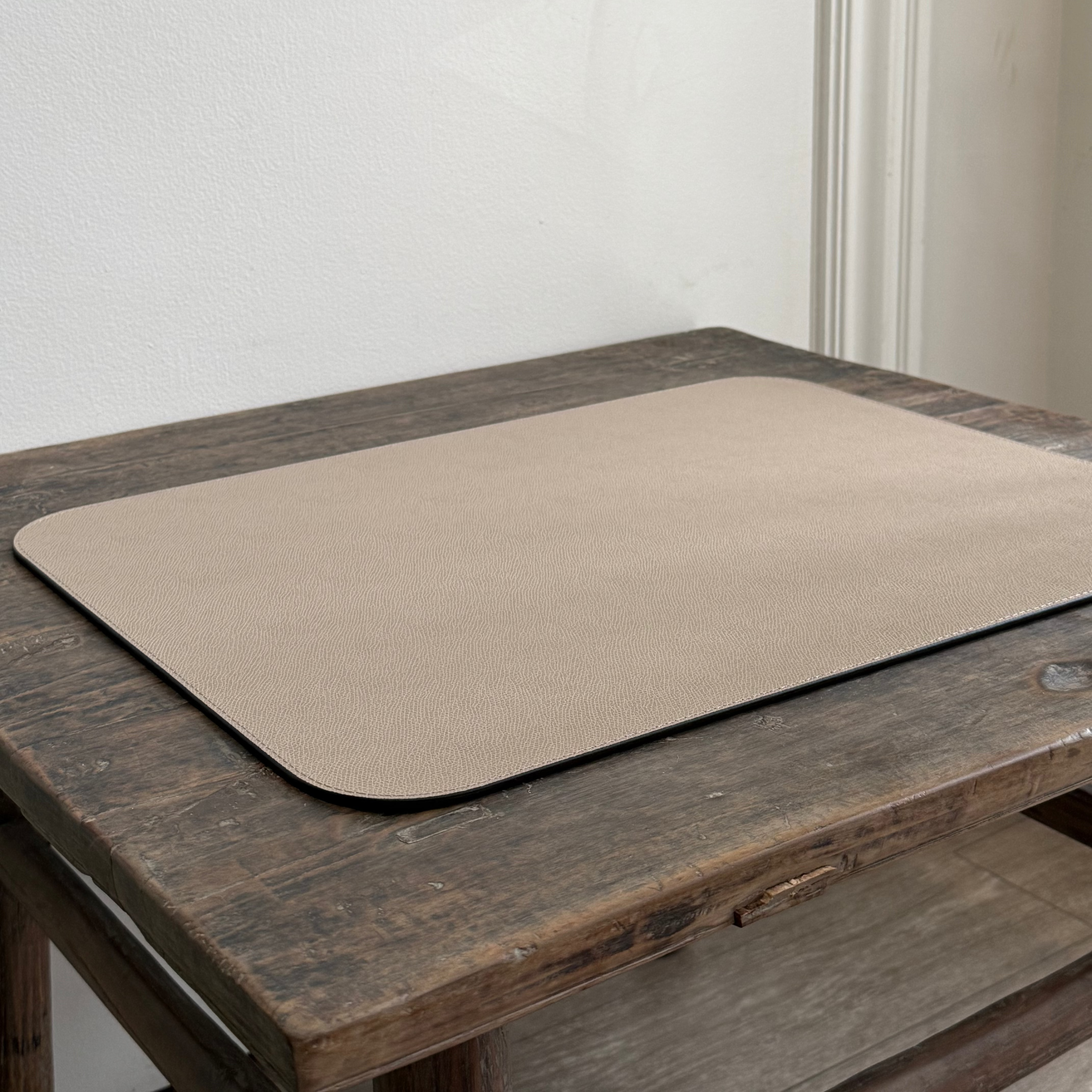 VANNY PLACEMAT, LARGE