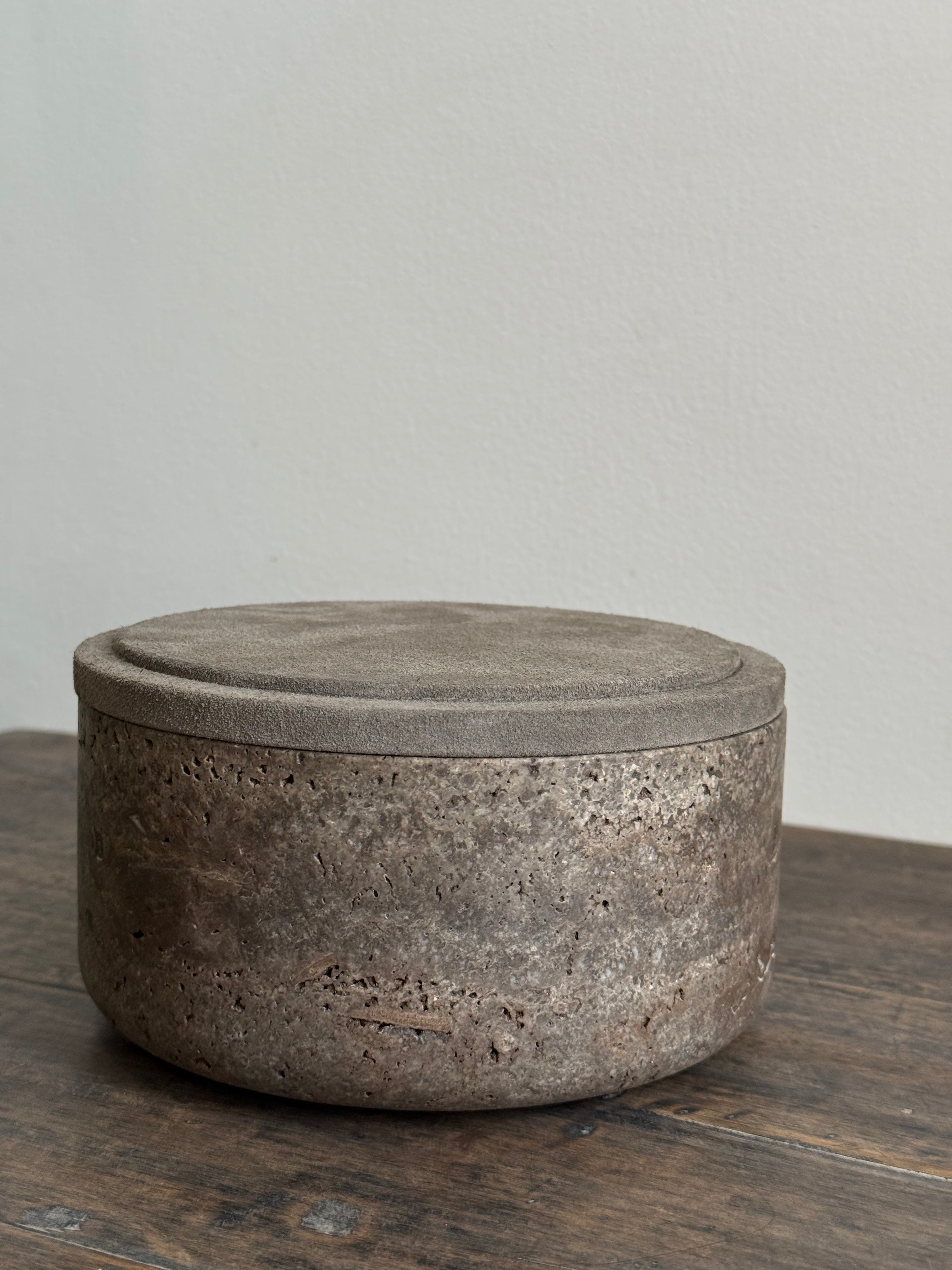 NAXOS LEATHER & MARBLE BOWL MEDIUM