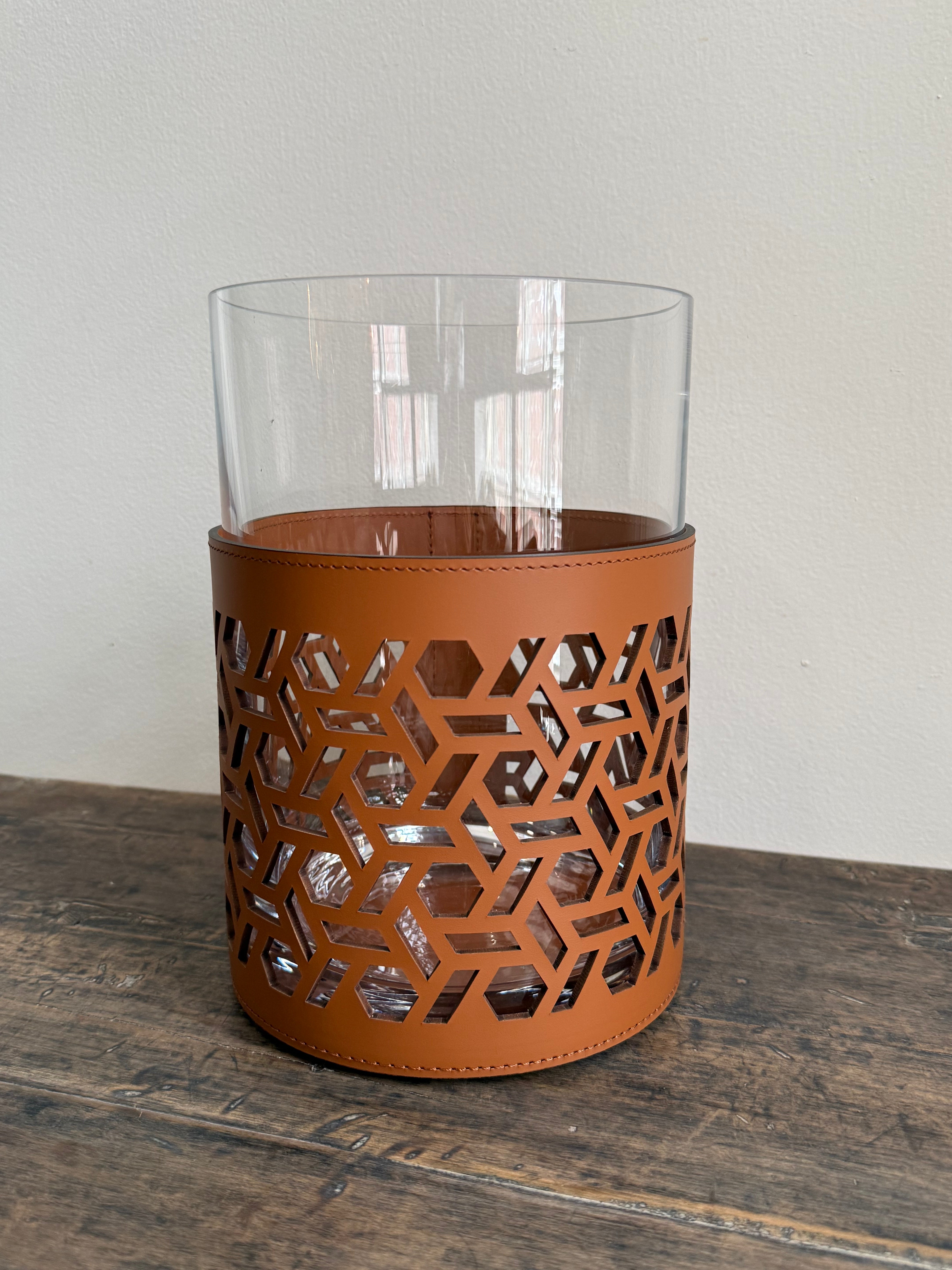 ATMOSPHERE CANDLE HOLDER / VASE SMALL, VIENNA PATTERN: COGNAC