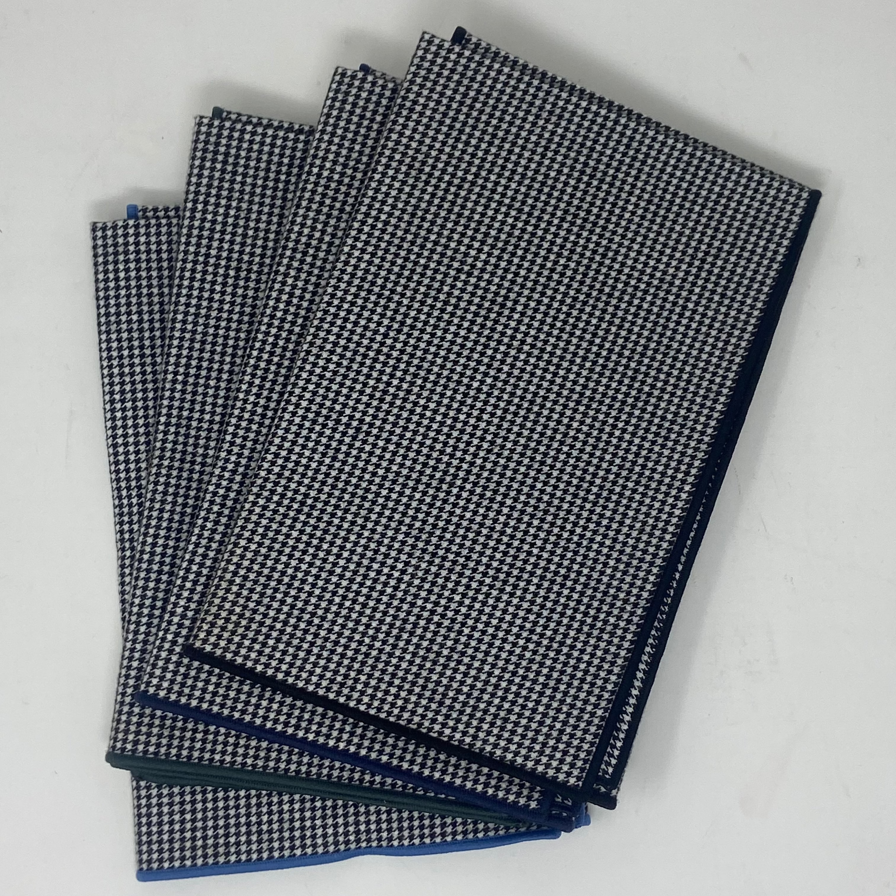 4 Piece Dinner Napkin Set