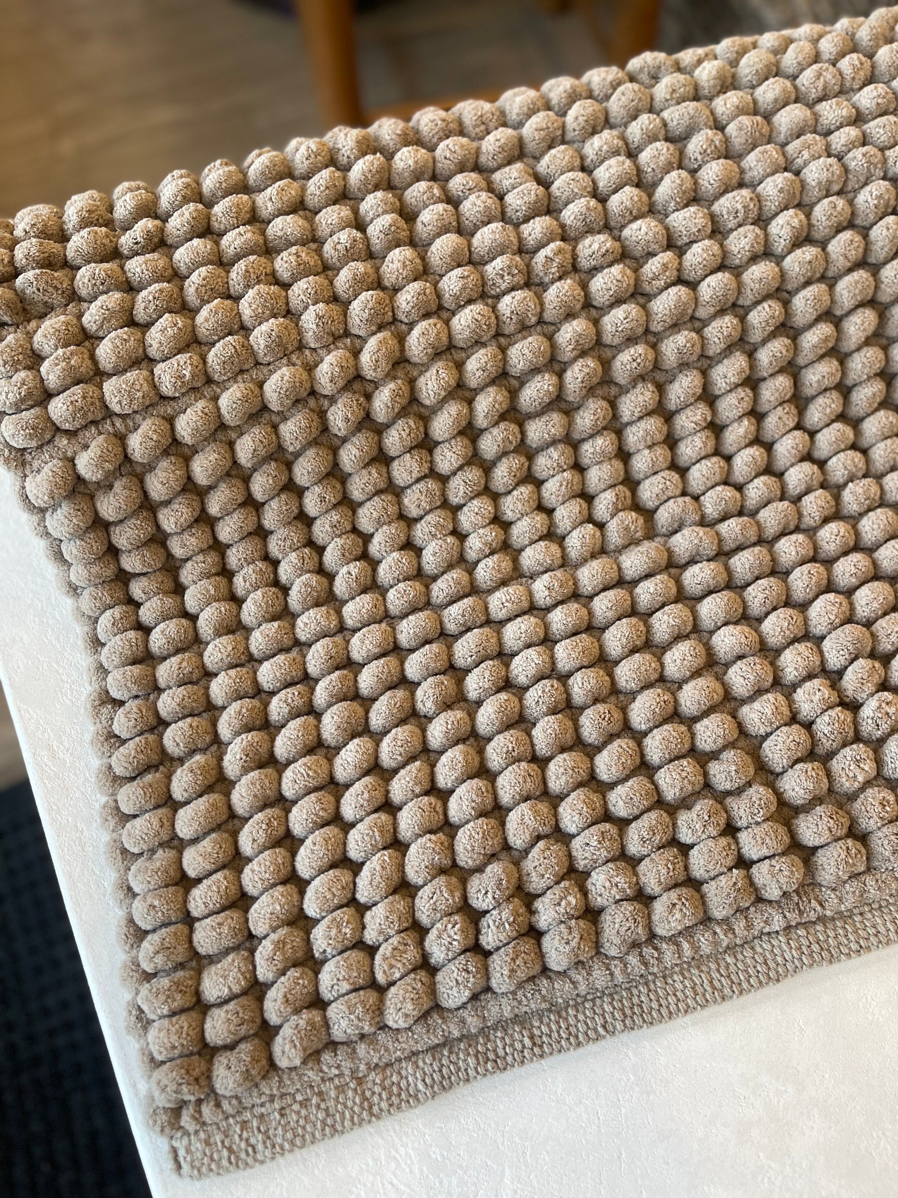 Axel Bath Mat 24" x 39"