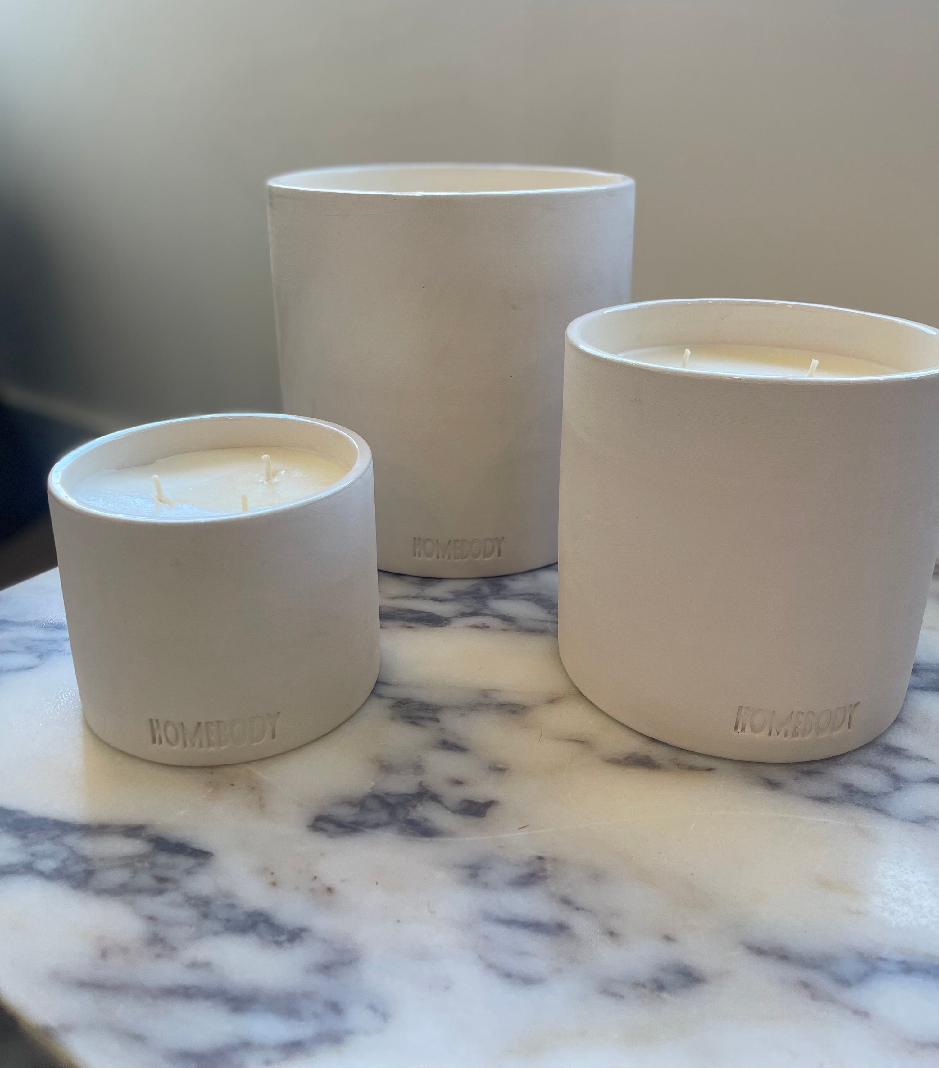 Candle White L + Logo Scented