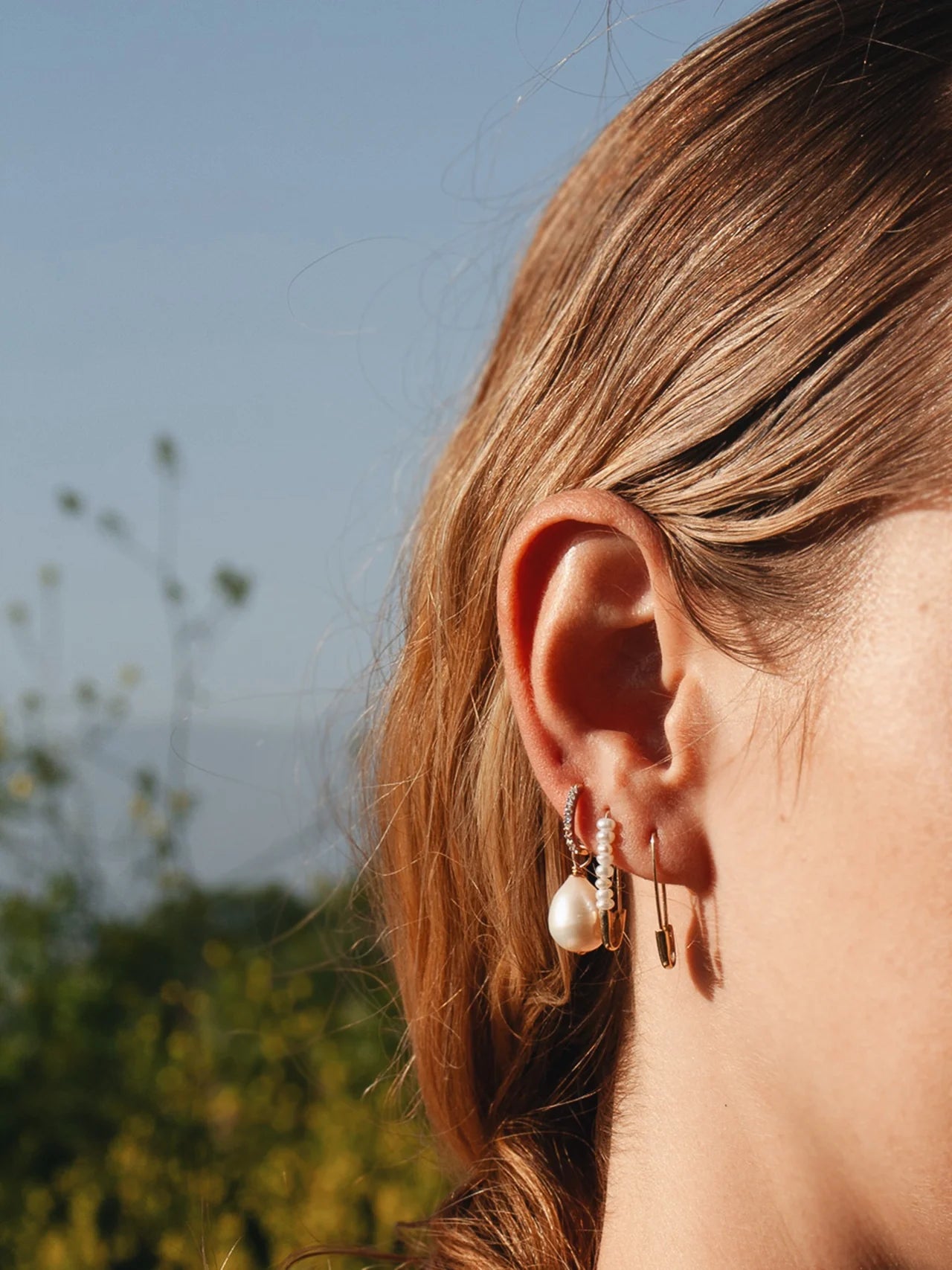 Loren Stewart Single Friendship Seed Pearl Safety Pin Earring 14kt. YG