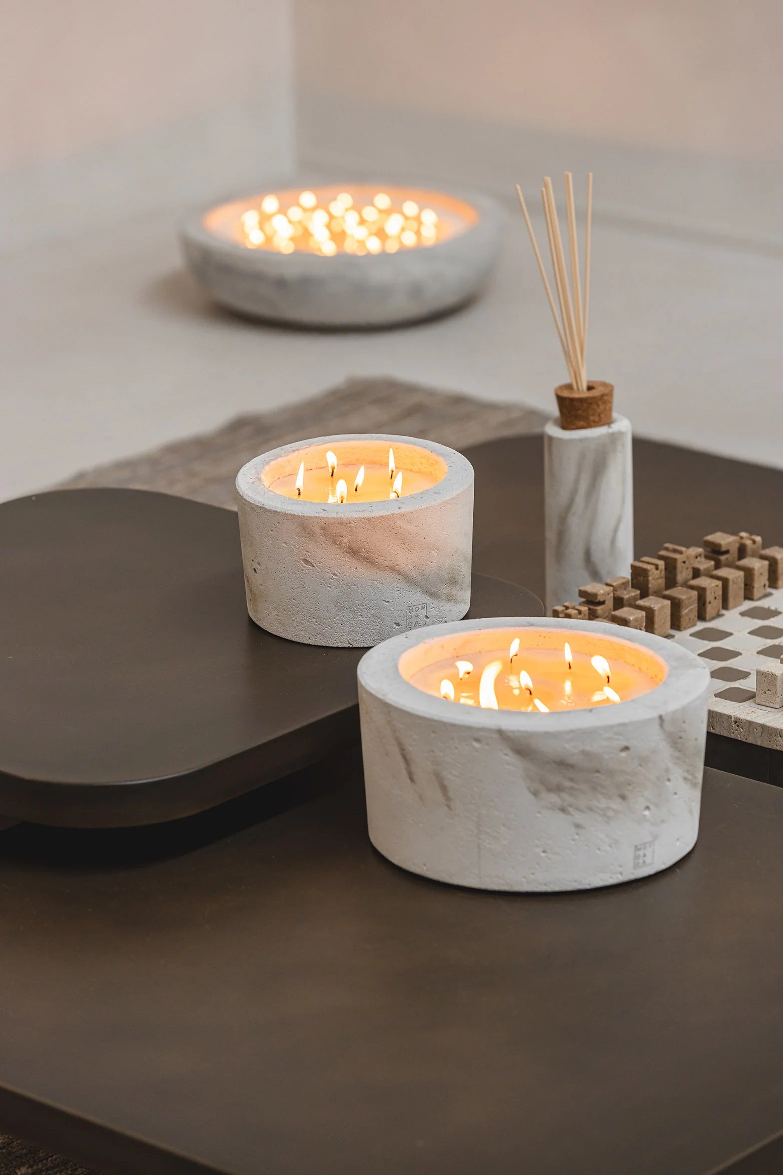 Indoor: Urban Candle XL Ecru (Black Sea)