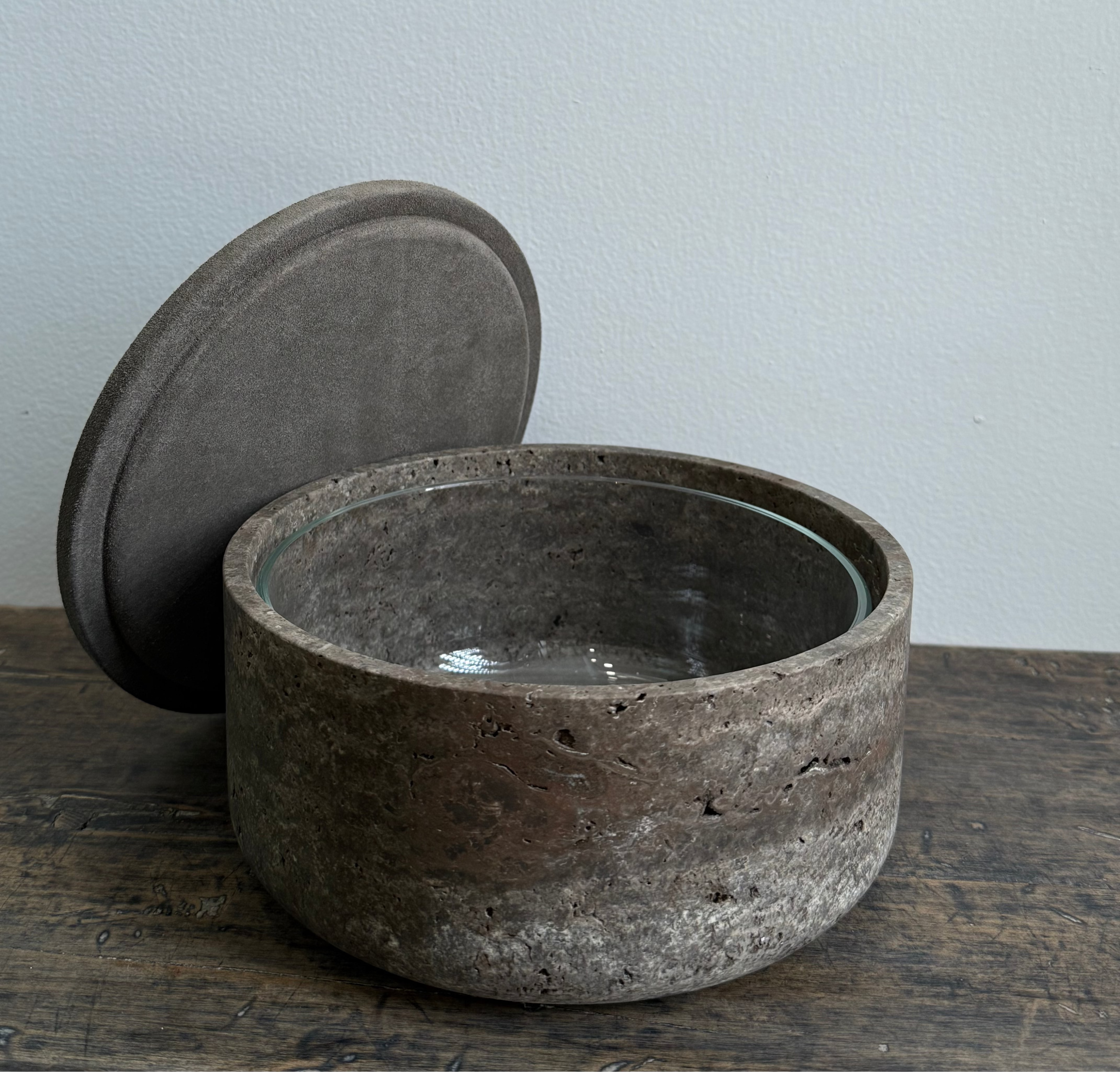 NAXOS LEATHER & MARBLE BOWL MEDIUM