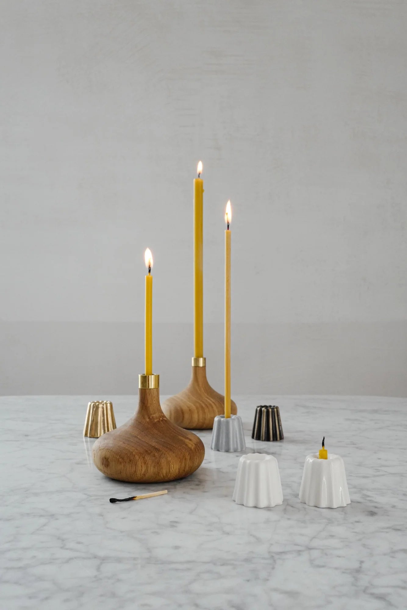 Classic Candle Holder Medium (Oak)