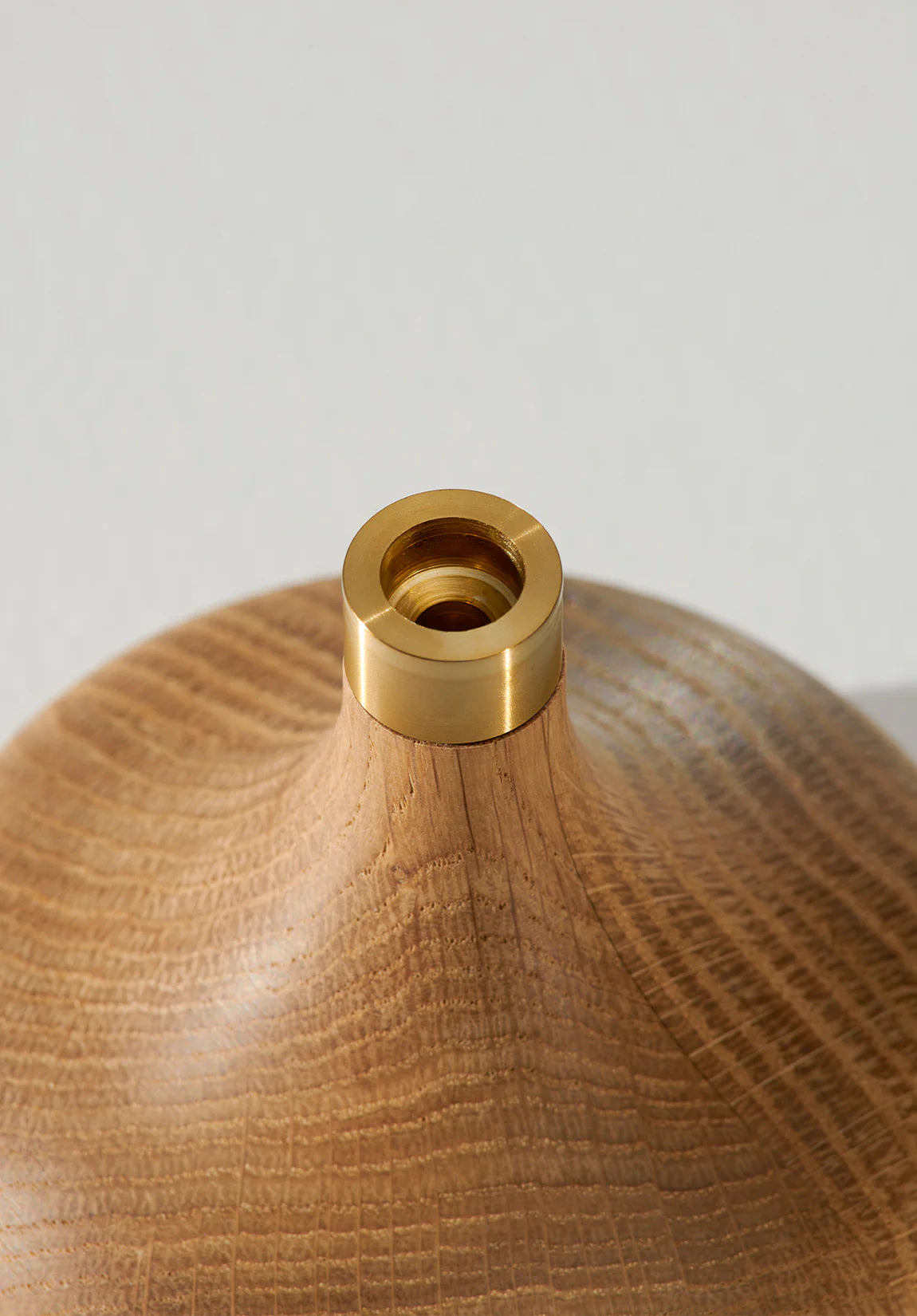 Classic Candle Holder Medium (Oak)