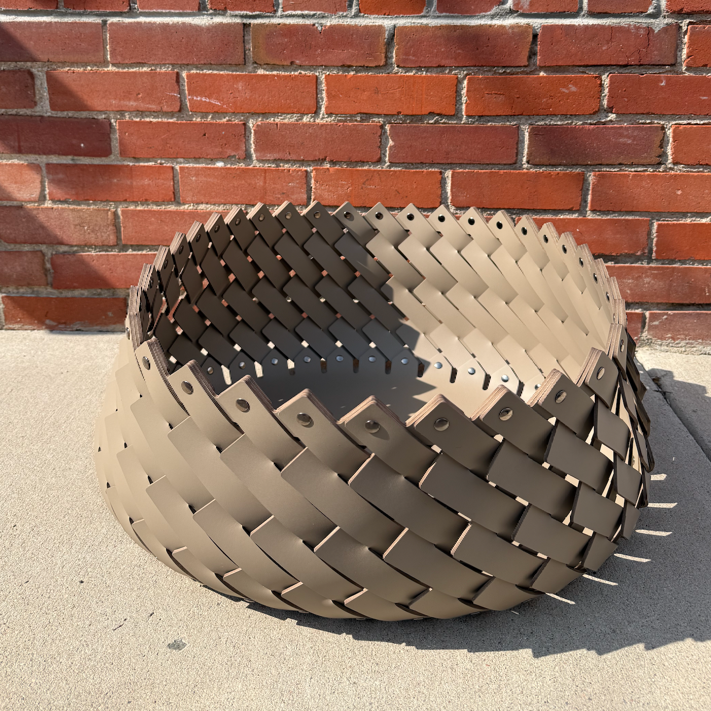 Almeria Oval Leather Basket Antibes