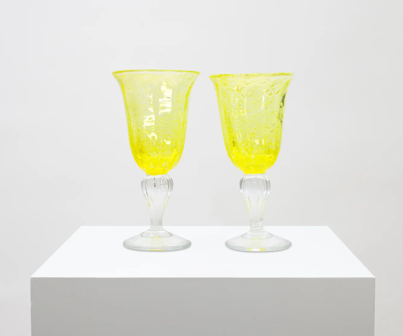 Footed Bubble Wine Glass