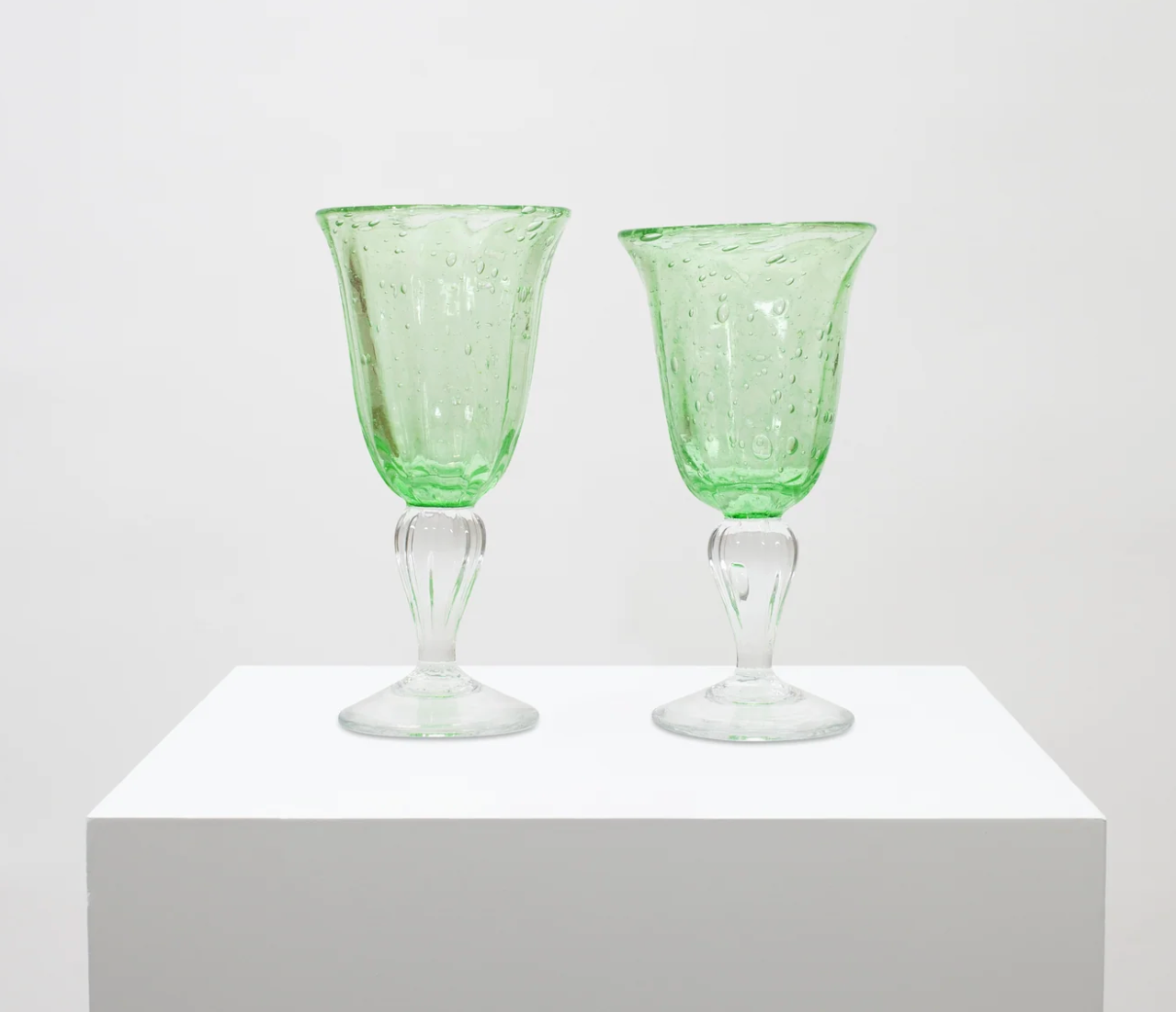 Footed Bubble Wine Glass