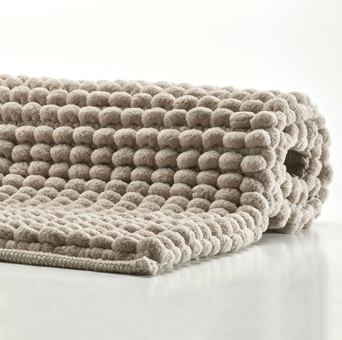 Axel Bath Mat 24" x 24"