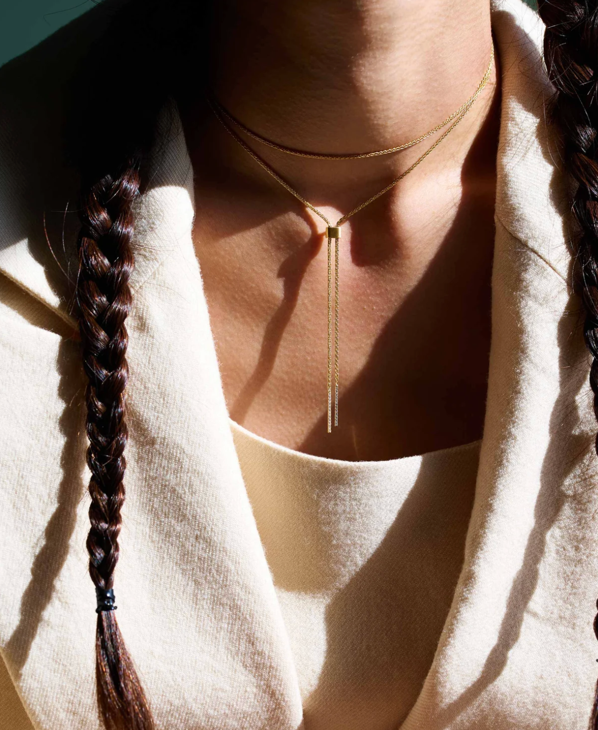Talkative Wish Adjustable 18kt Yellow Gold Lariat Chain Necklace with Diamond Stick Ends