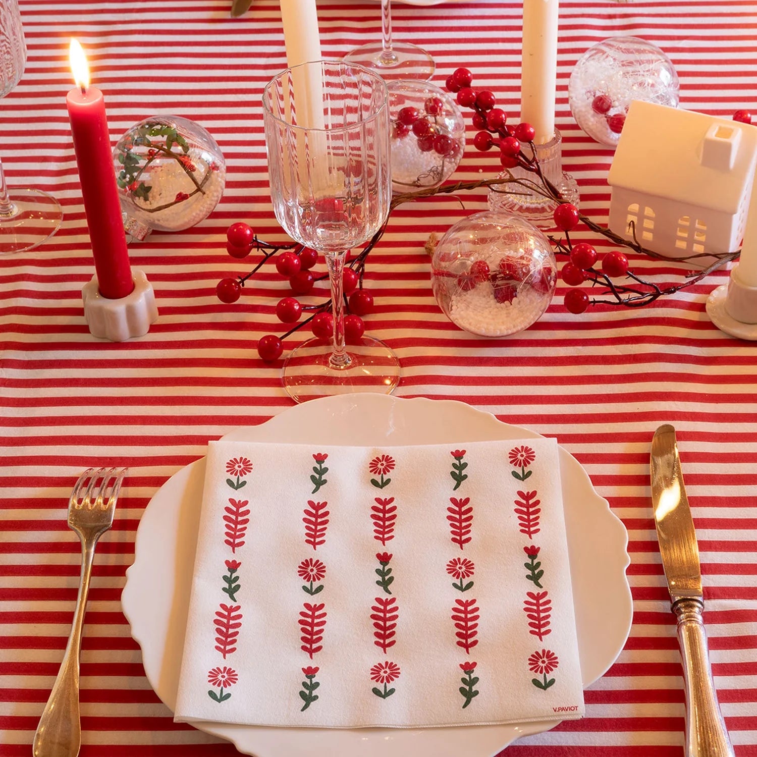 Françoise Paviot Paper Dinner Napkins 16"x16"