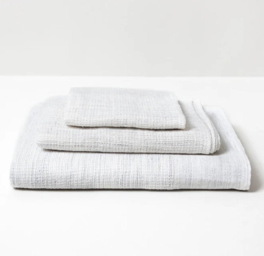 Moku Linen Bath Towel (L) - Homebody Denver