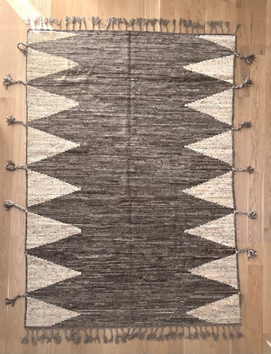Natural White, Grey and Brown Wool Rug with Large Brown and Grey Diamond Pattern Middle Stripe with Braided Tassels 8.1' x 10.4' - Homebody Denver